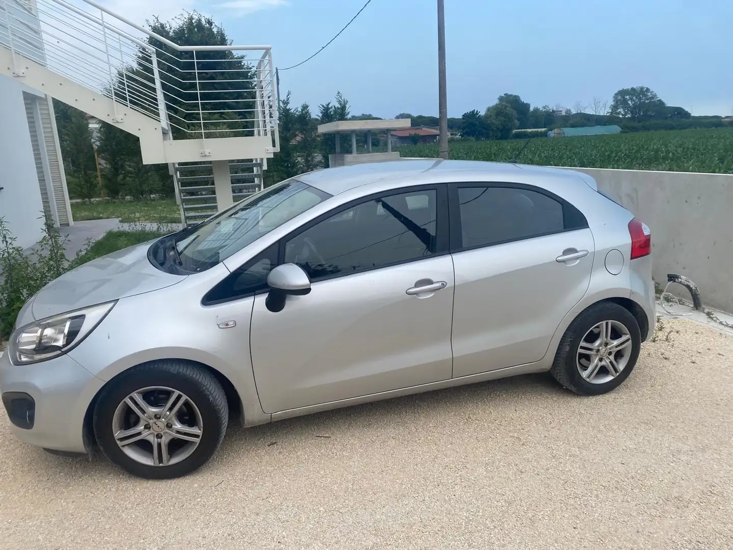 Kia Rio 1.3 LS - 1