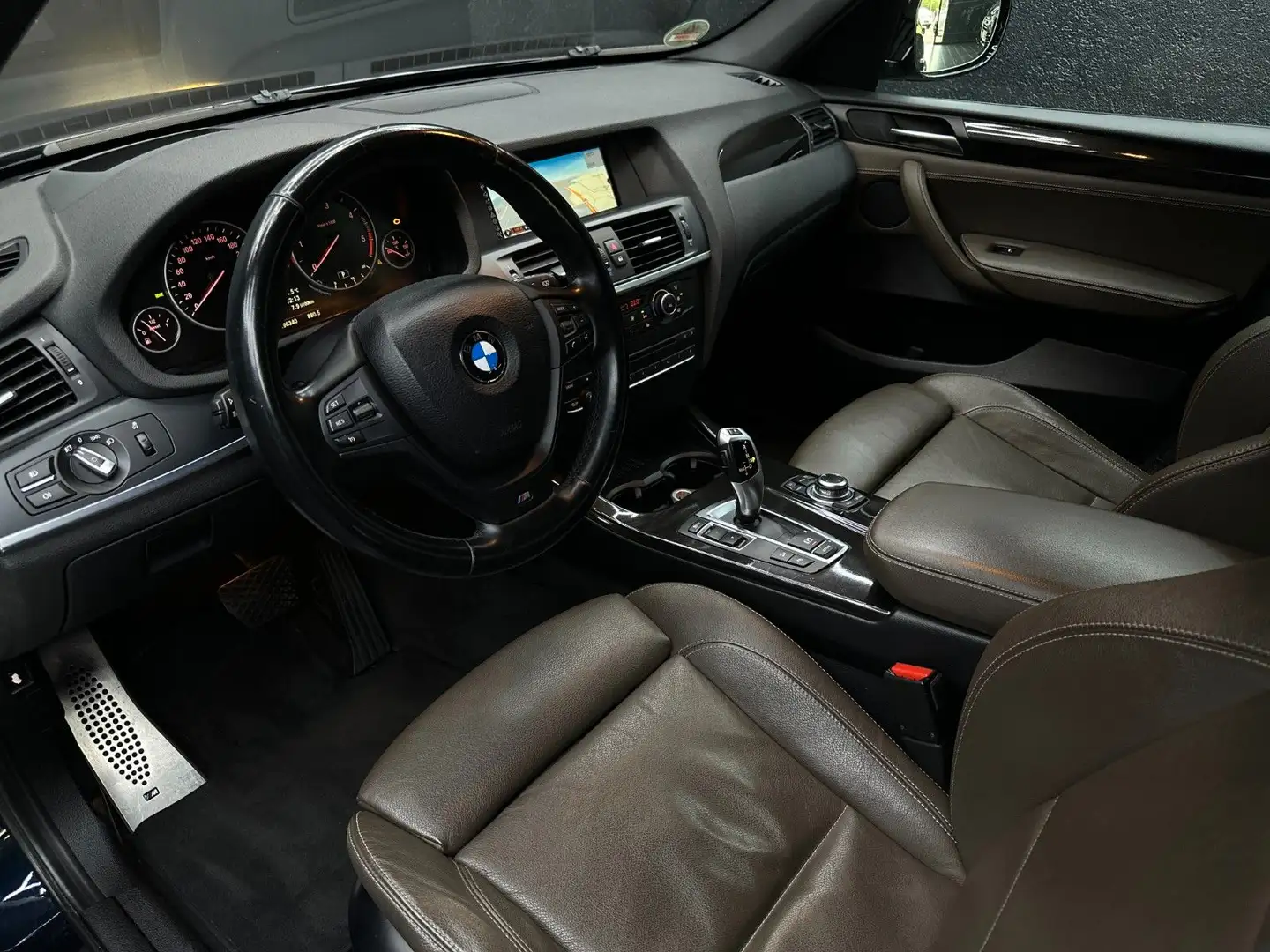 BMW X3 XDRIVE*20D*M-SPORT PAKET*LEDER*HUD*MEMORY*19 Schwarz - 2