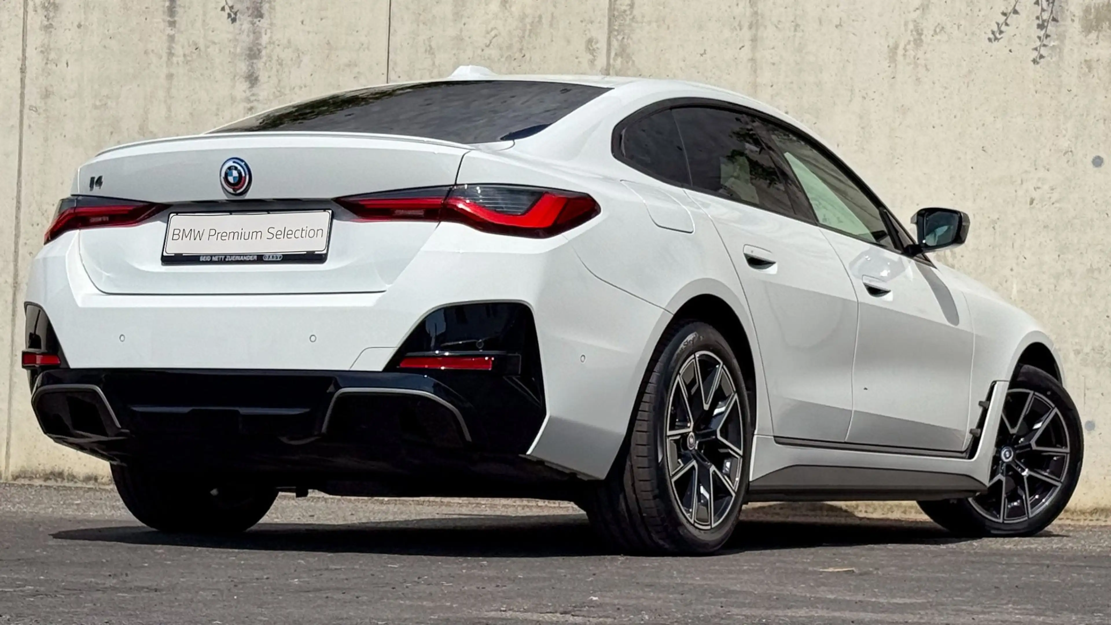 BMW i4 Gran Coupe xDrive M50 M-Sportpaket — photo 5