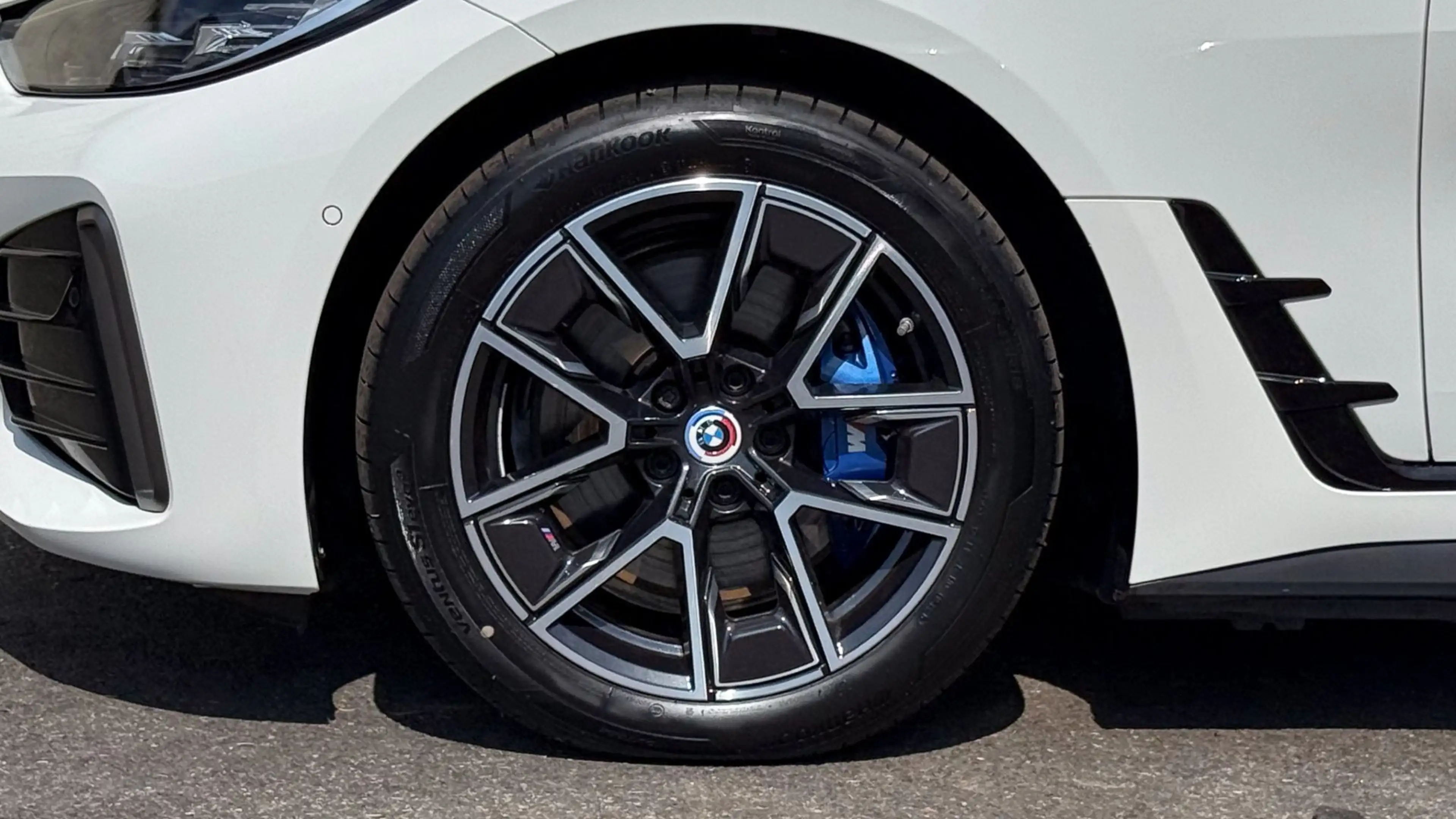 BMW i4 Gran Coupe xDrive M50 M-Sportpaket — photo 8