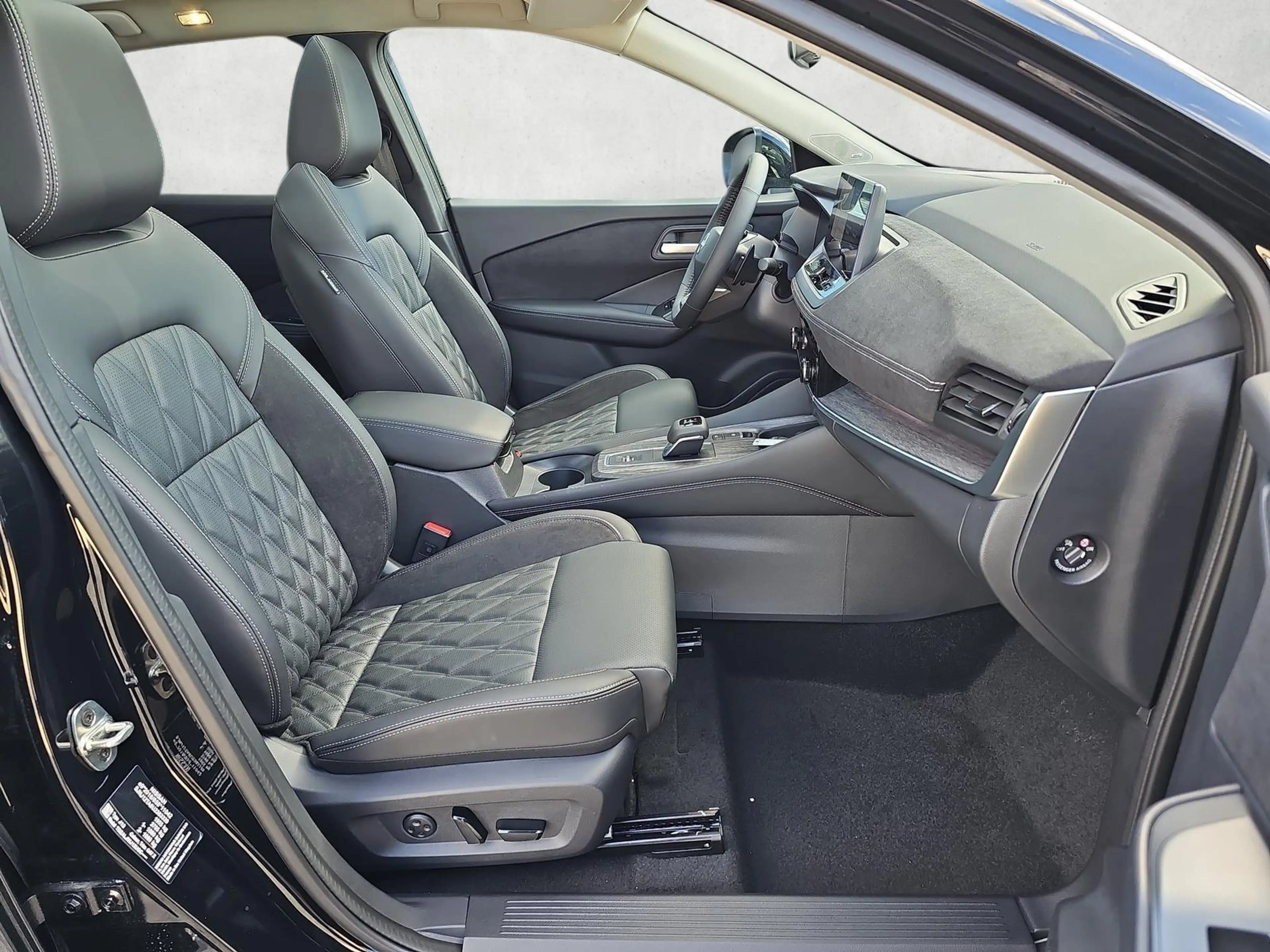 Nissan Qashqai Tekna+ 1.3 X-Tronic Premium 20Zoll Leder 116 kW... — photo 10
