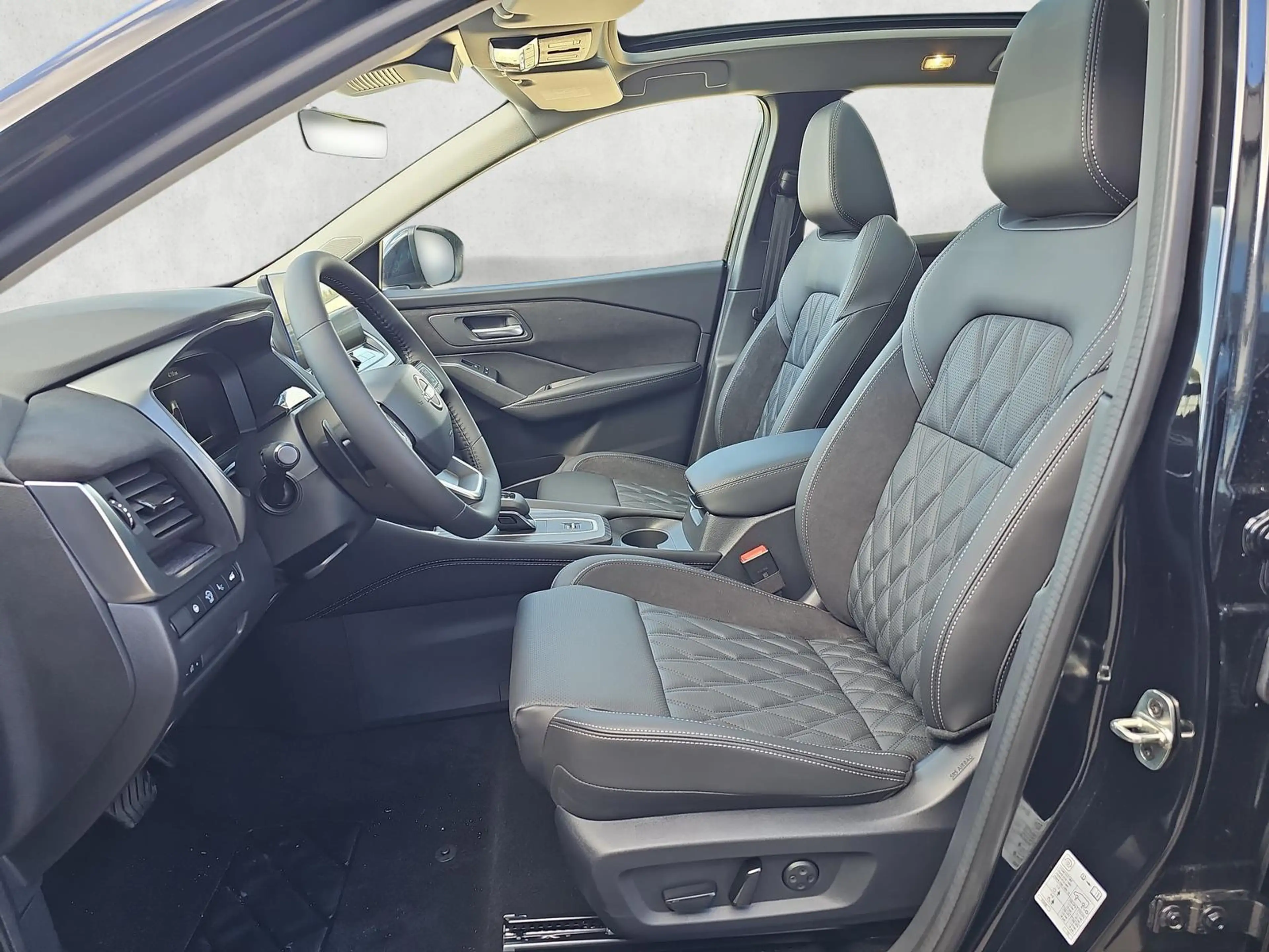Nissan Qashqai Tekna+ 1.3 X-Tronic Premium 20Zoll Leder 116 kW... — photo 9