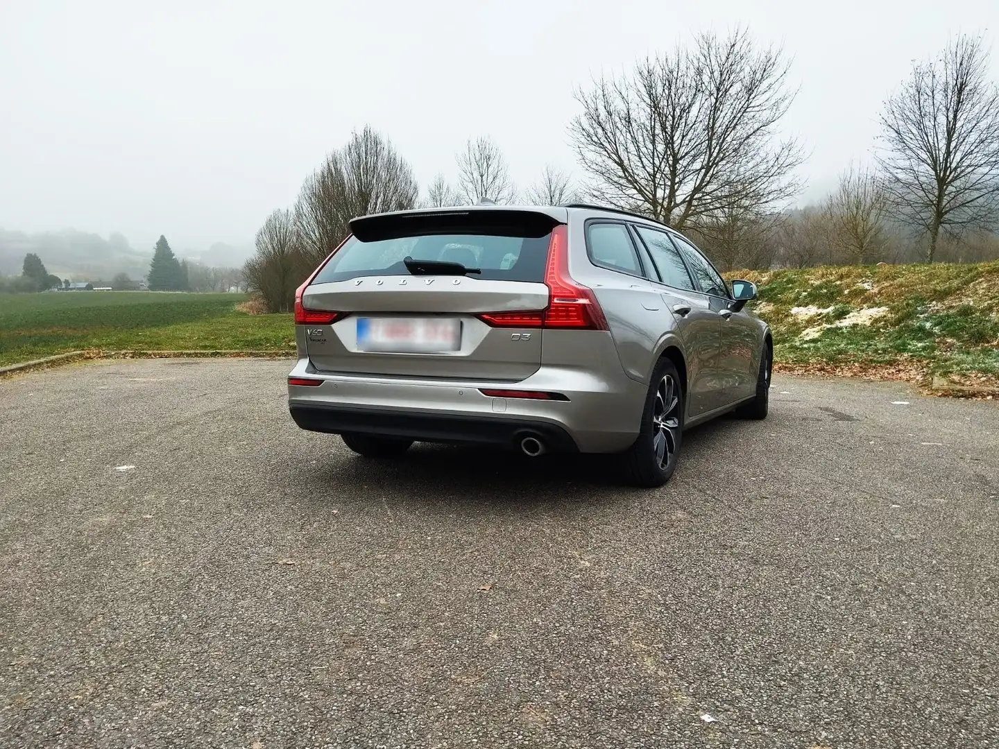 Volvo V60 D3 150 ch Geartronic 8 Momentum Bronce - 2