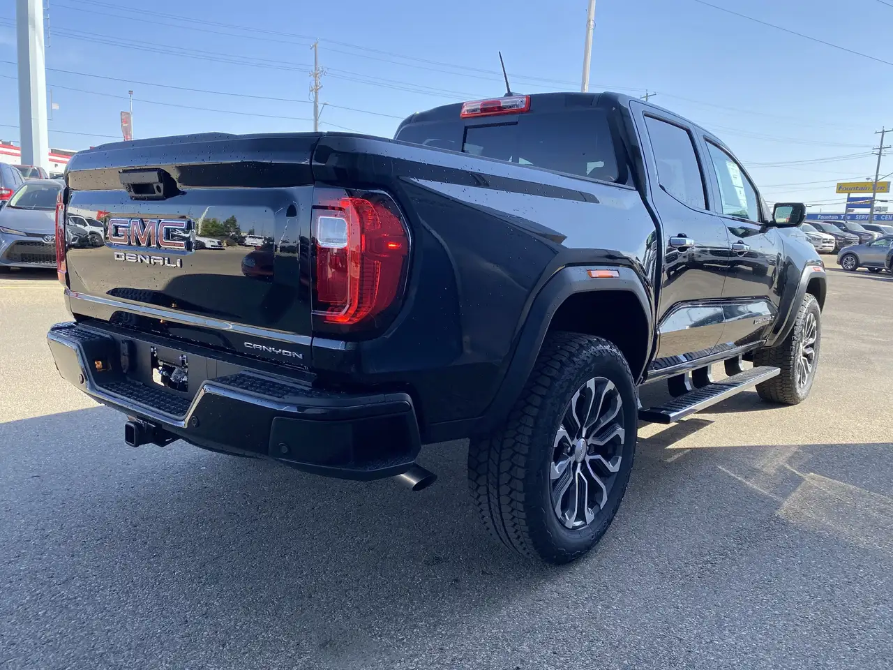 GMC Canyon снимка GMC Canyon