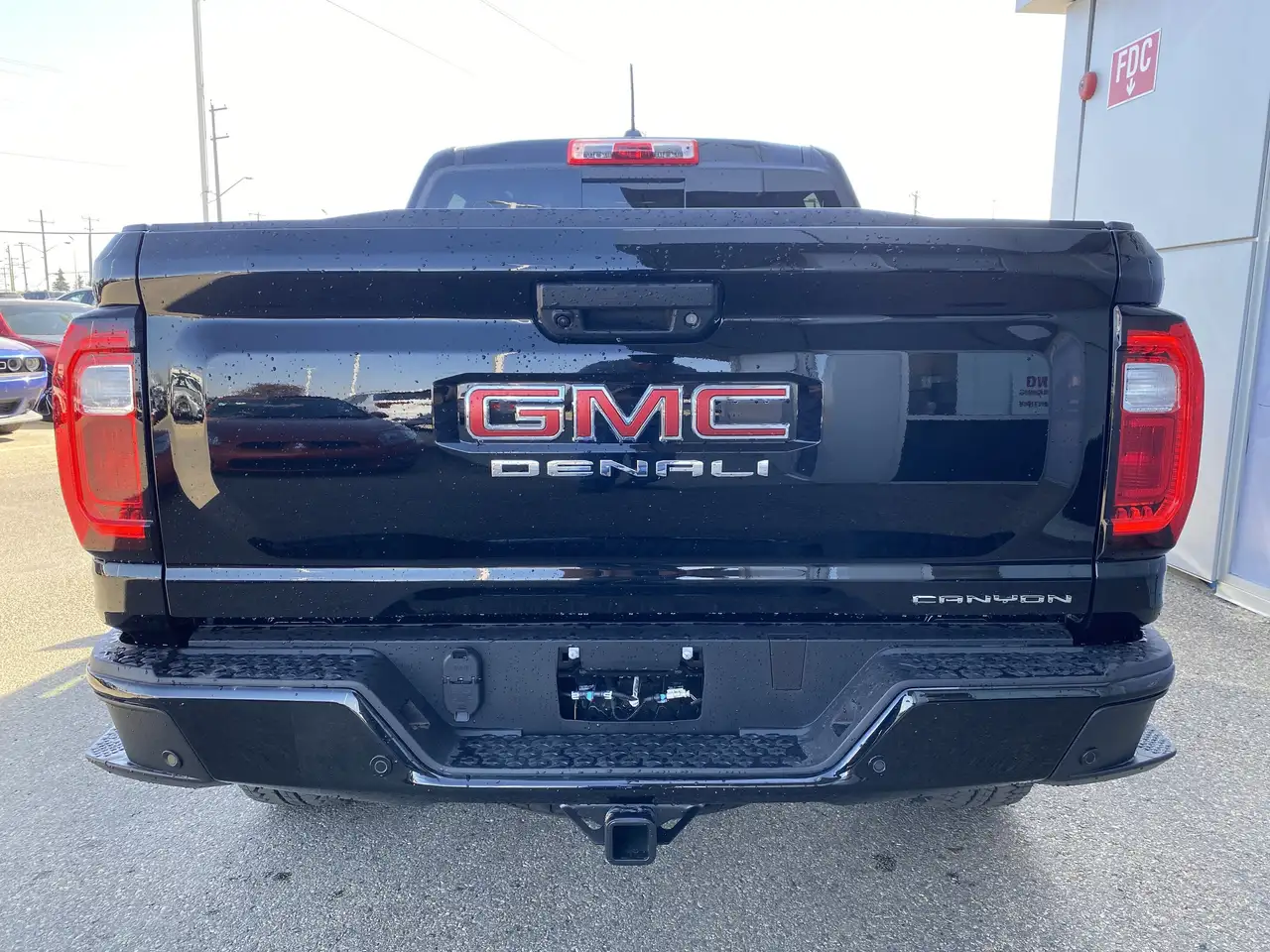 GMC Canyon снимка GMC Canyon