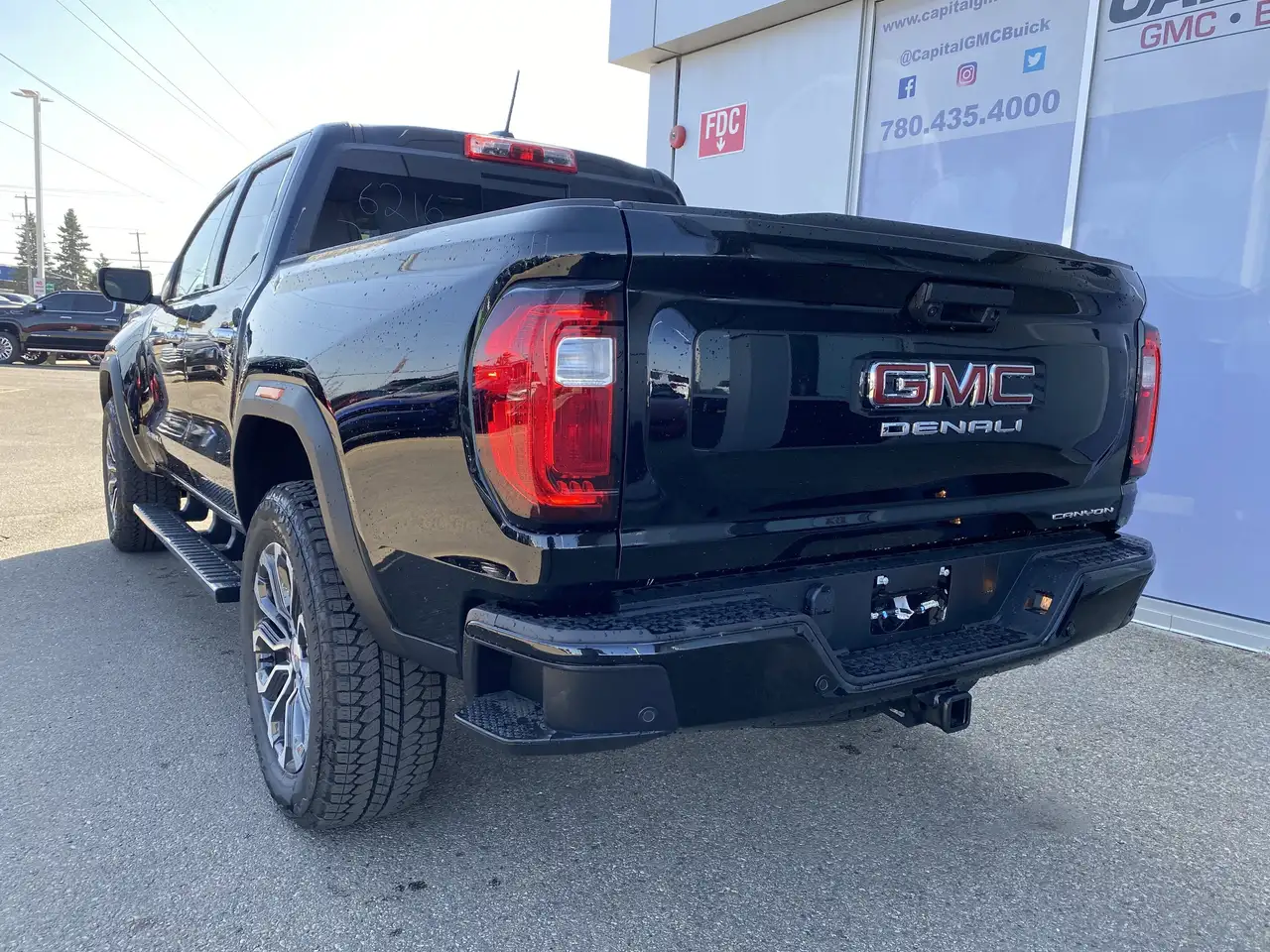 GMC Canyon снимка GMC Canyon
