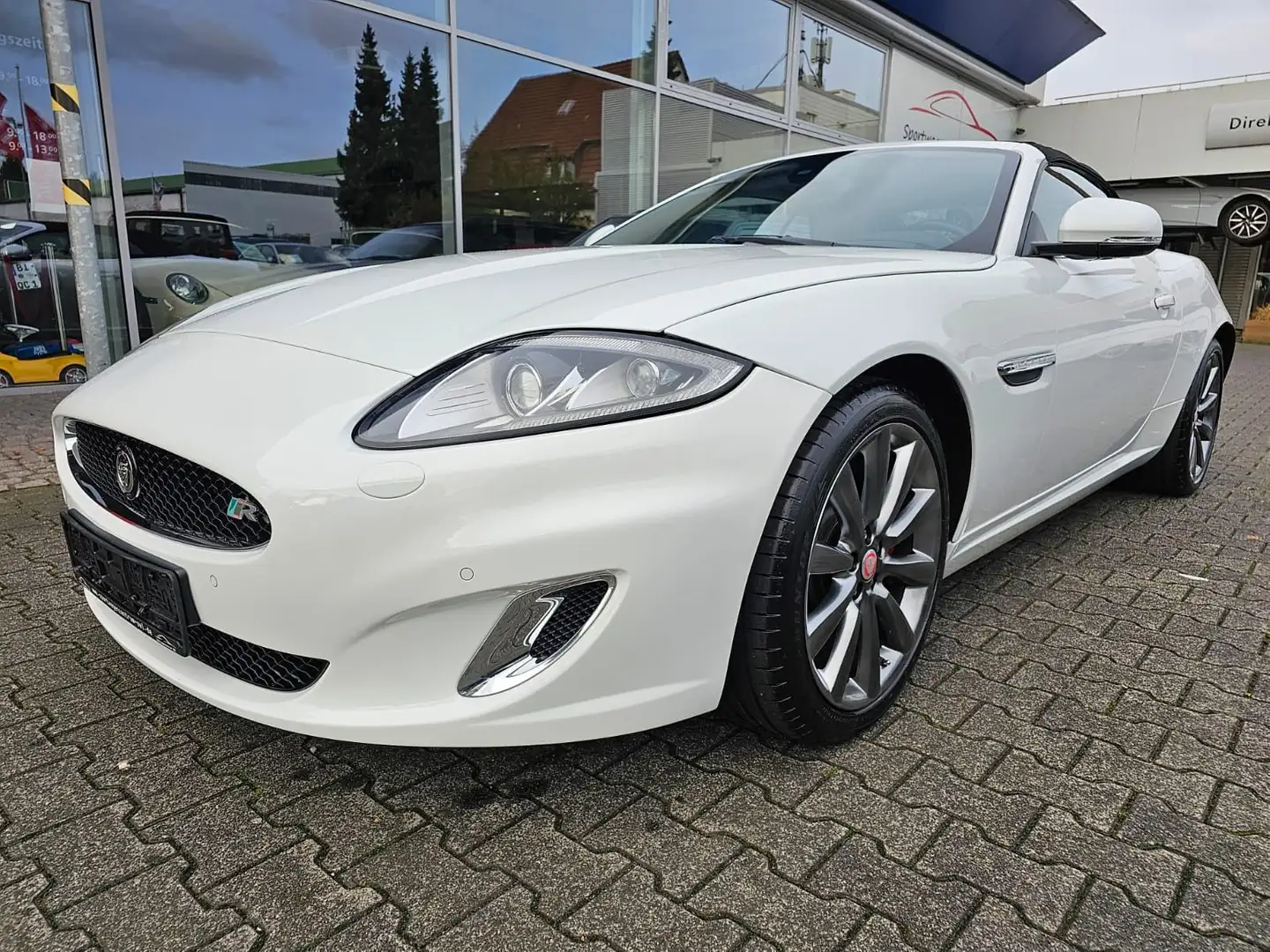 Jaguar XK 5.0 V8 Portfolio Cabriolet*R Optik*SHZ*LKH Білий - 2