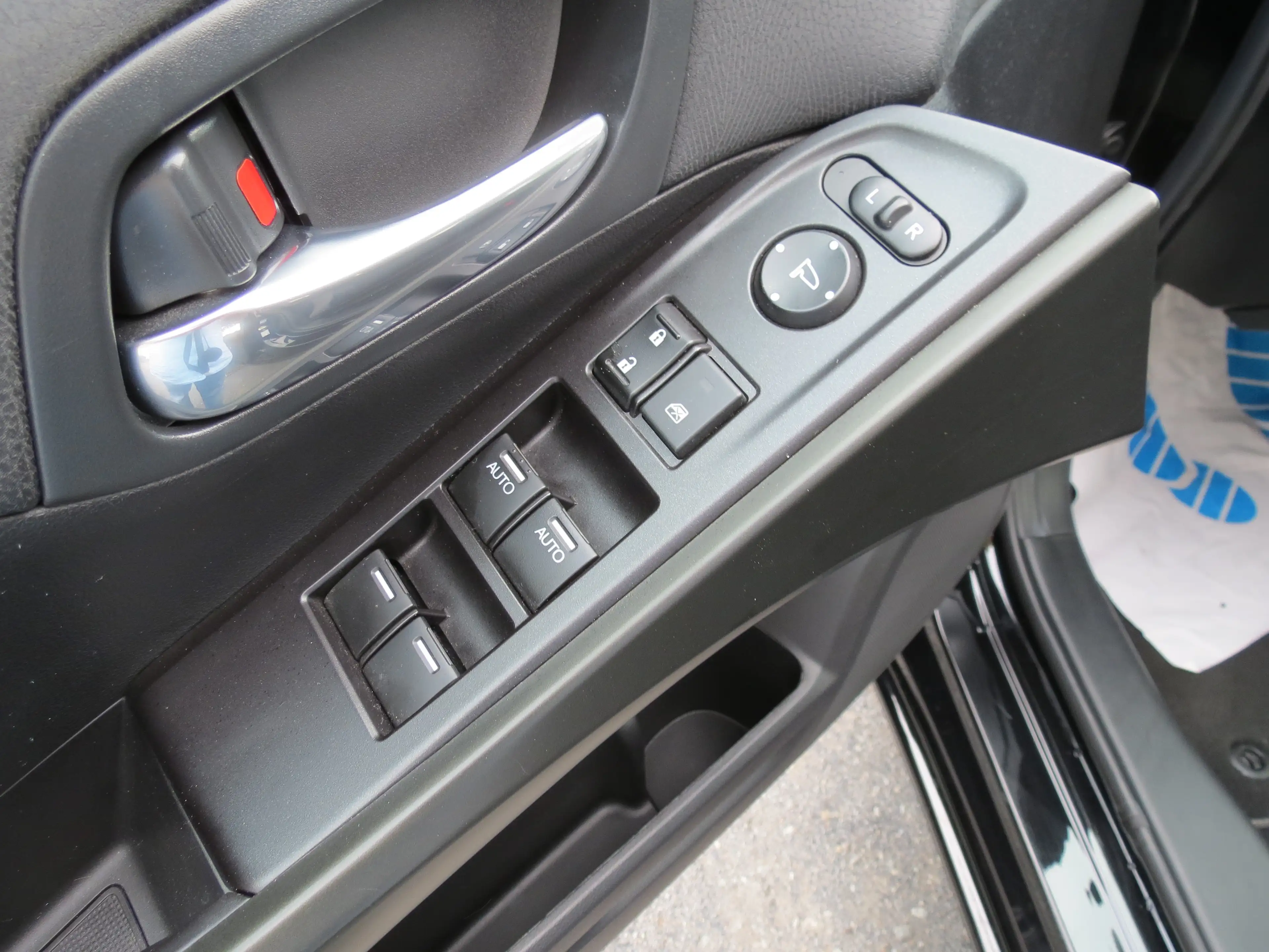 Honda Civic 1.8 Sport Erst 50Tkm!!!Allwetter!!TOP!!Navi!! — photo 13