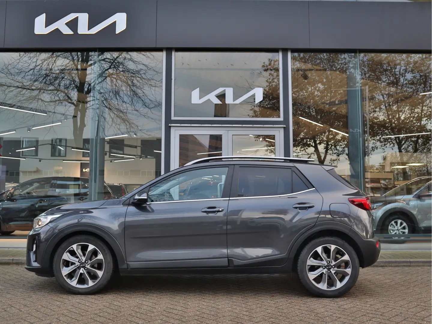 Kia Stonic 1.0 T-GDi DynamicLine | Stoel-Stuurverarming | Cru Gris - 2