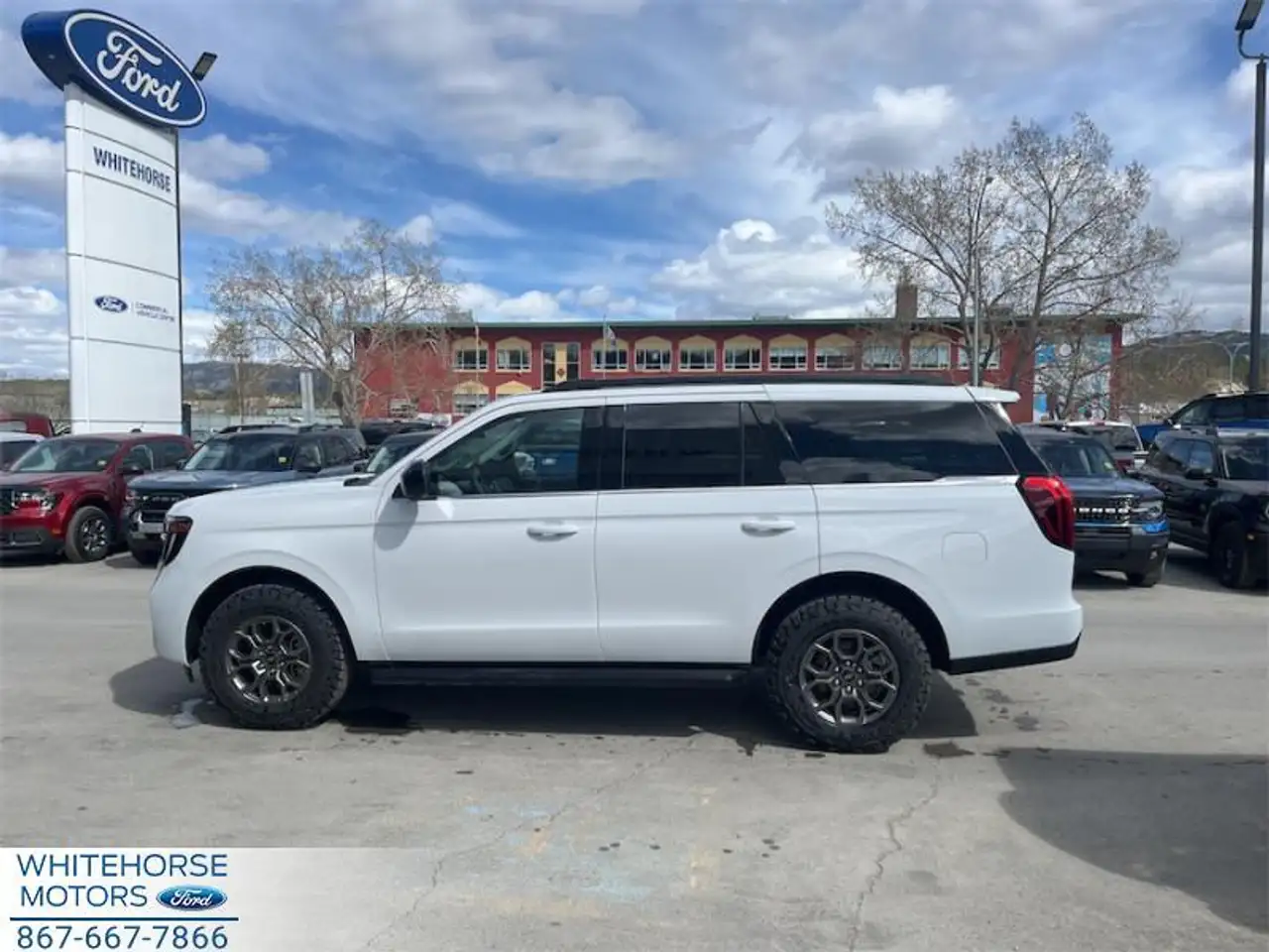 Ford Expedition снимка Ford Expedition
