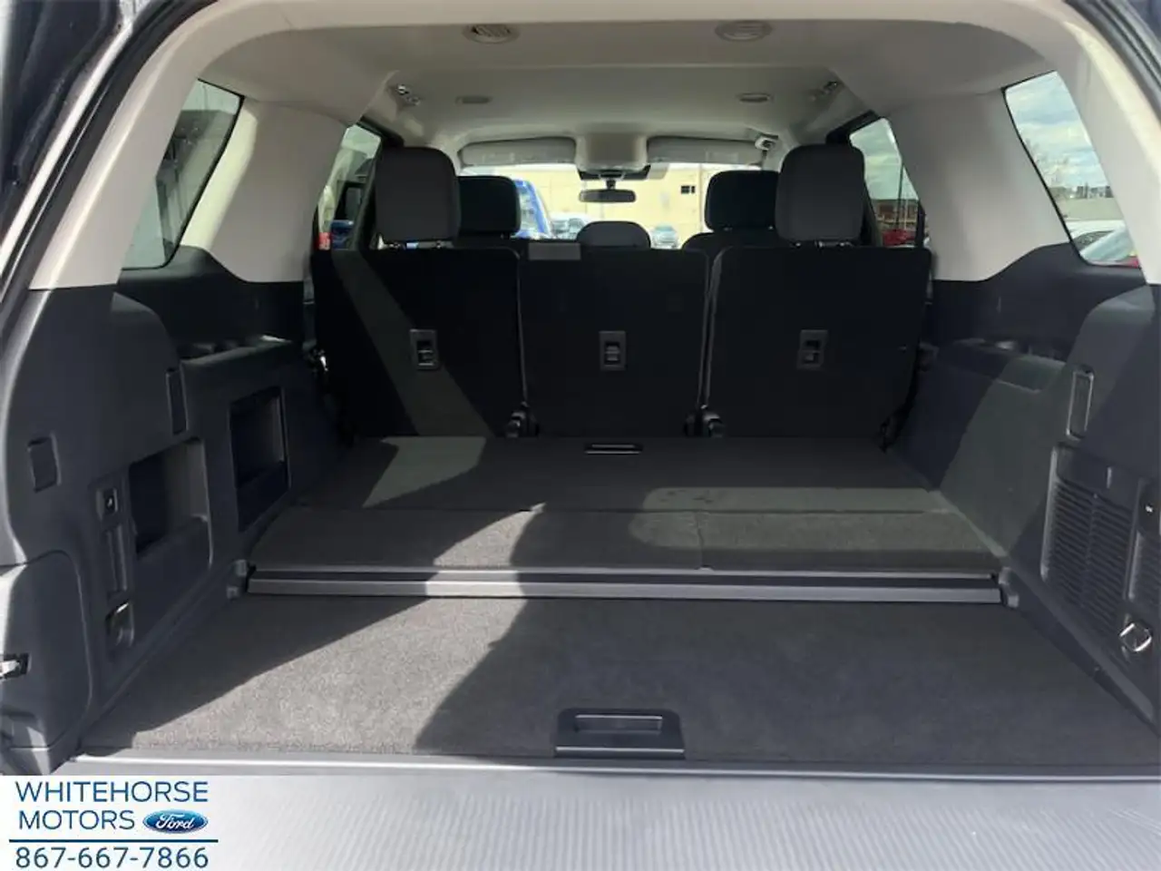 Ford Expedition снимка Ford Expedition