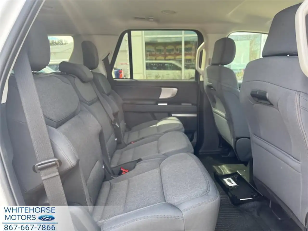 Ford Expedition снимка Ford Expedition