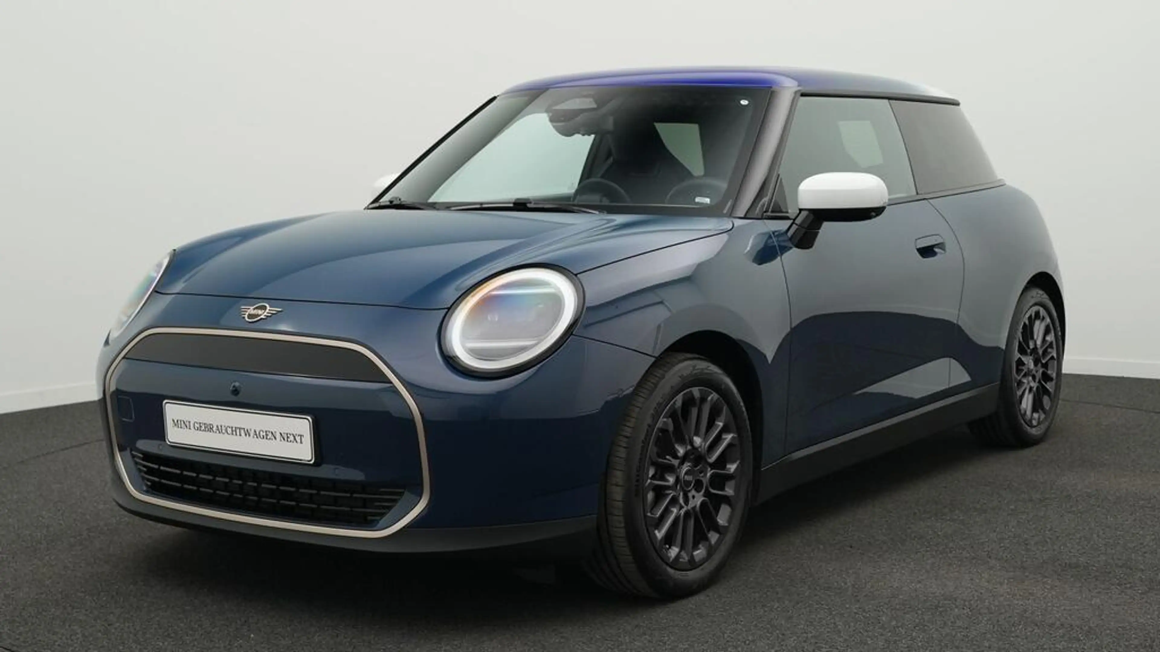 MINI Cooper E Favoured Trim