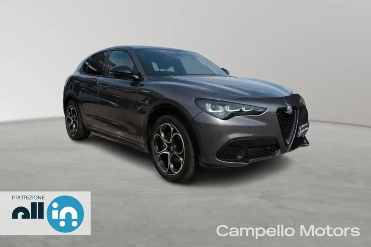 Alfa Romeo Stelvio 2025