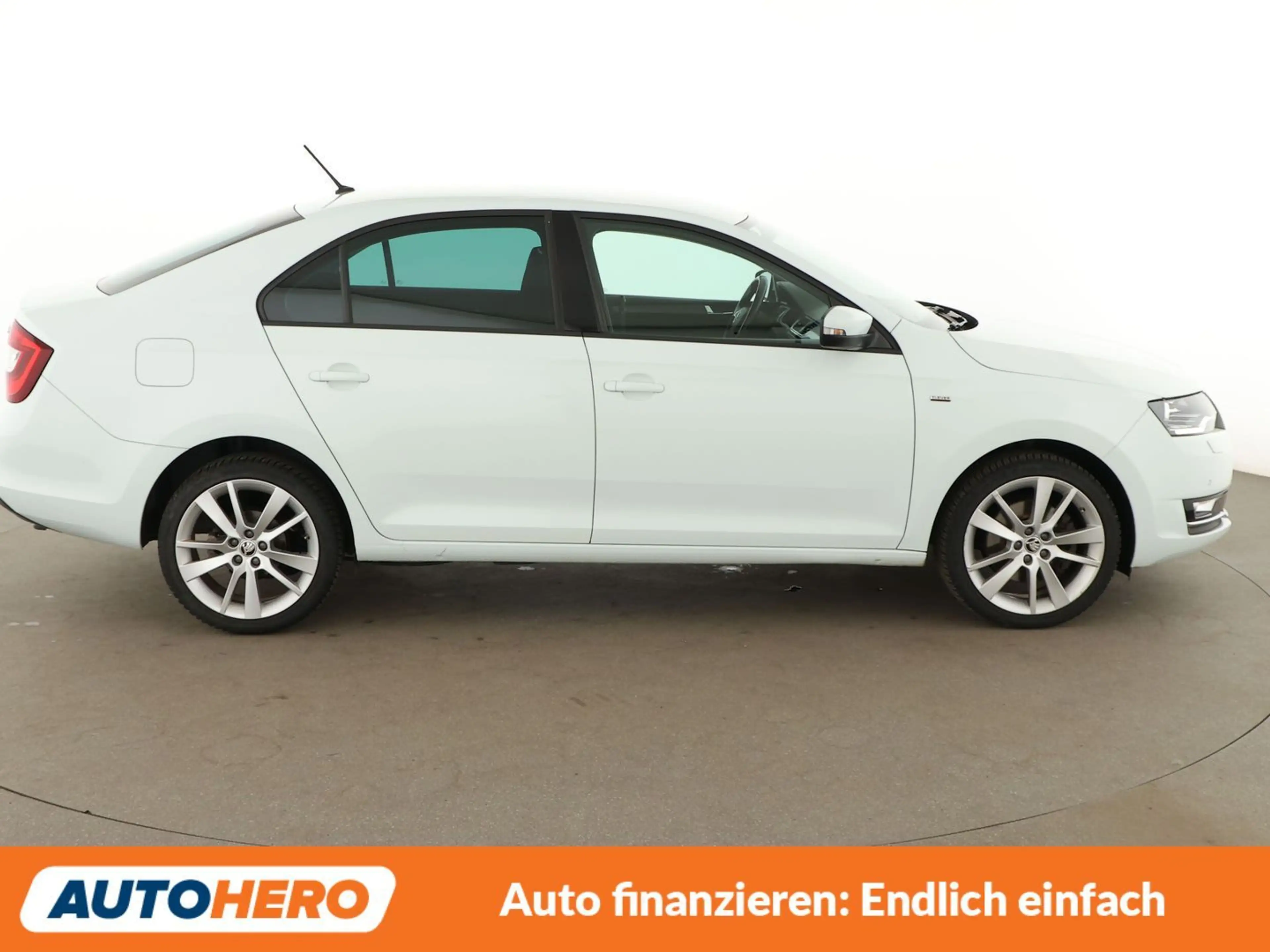 Skoda Rapid/Spaceback 1.0 TSI Clever*PDC*SHZ*KLIMA*TEMPO*GARANTIE* — photo 7