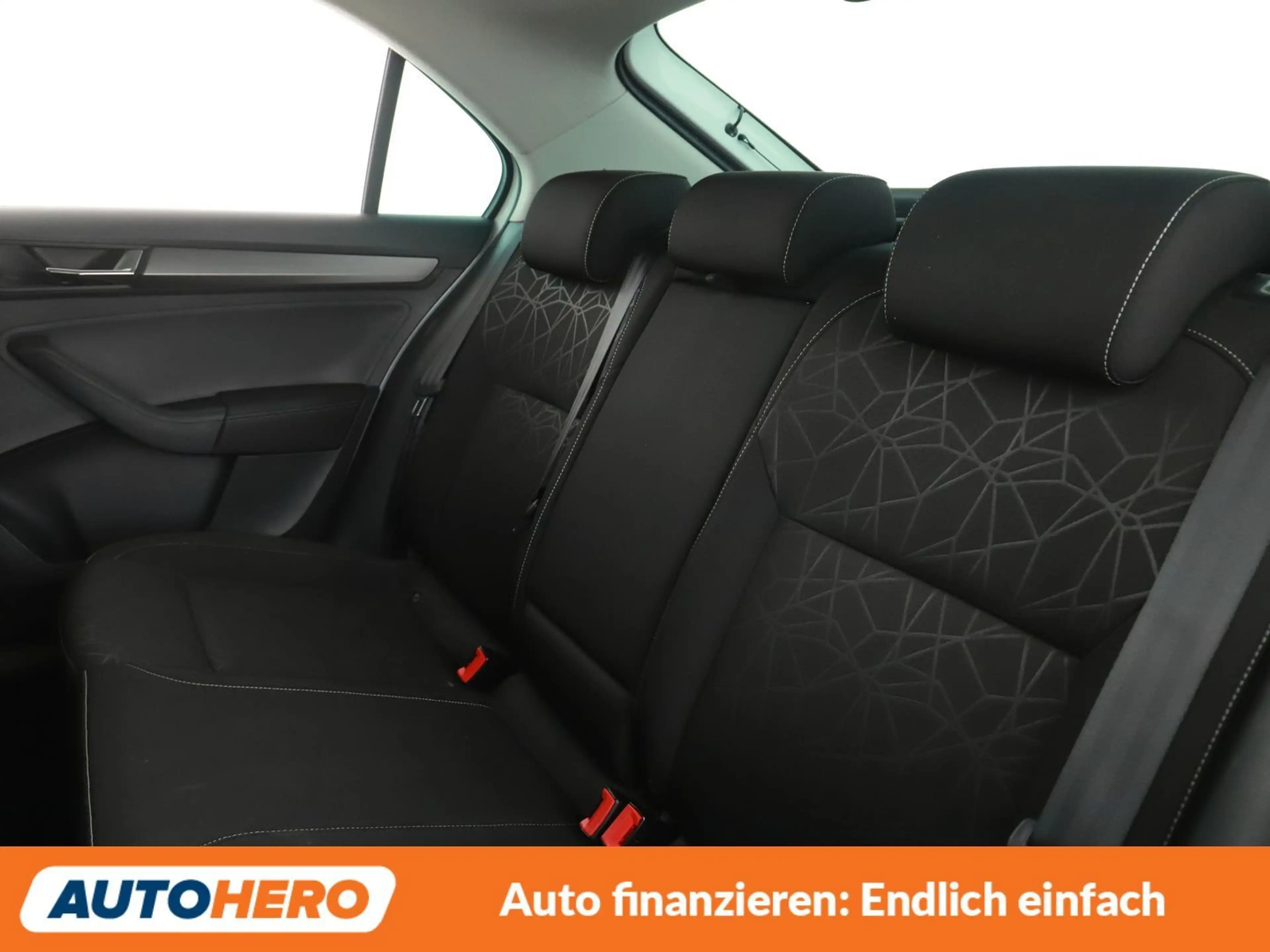 Skoda Rapid/Spaceback 1.0 TSI Clever*PDC*SHZ*KLIMA*TEMPO*GARANTIE* — photo 14