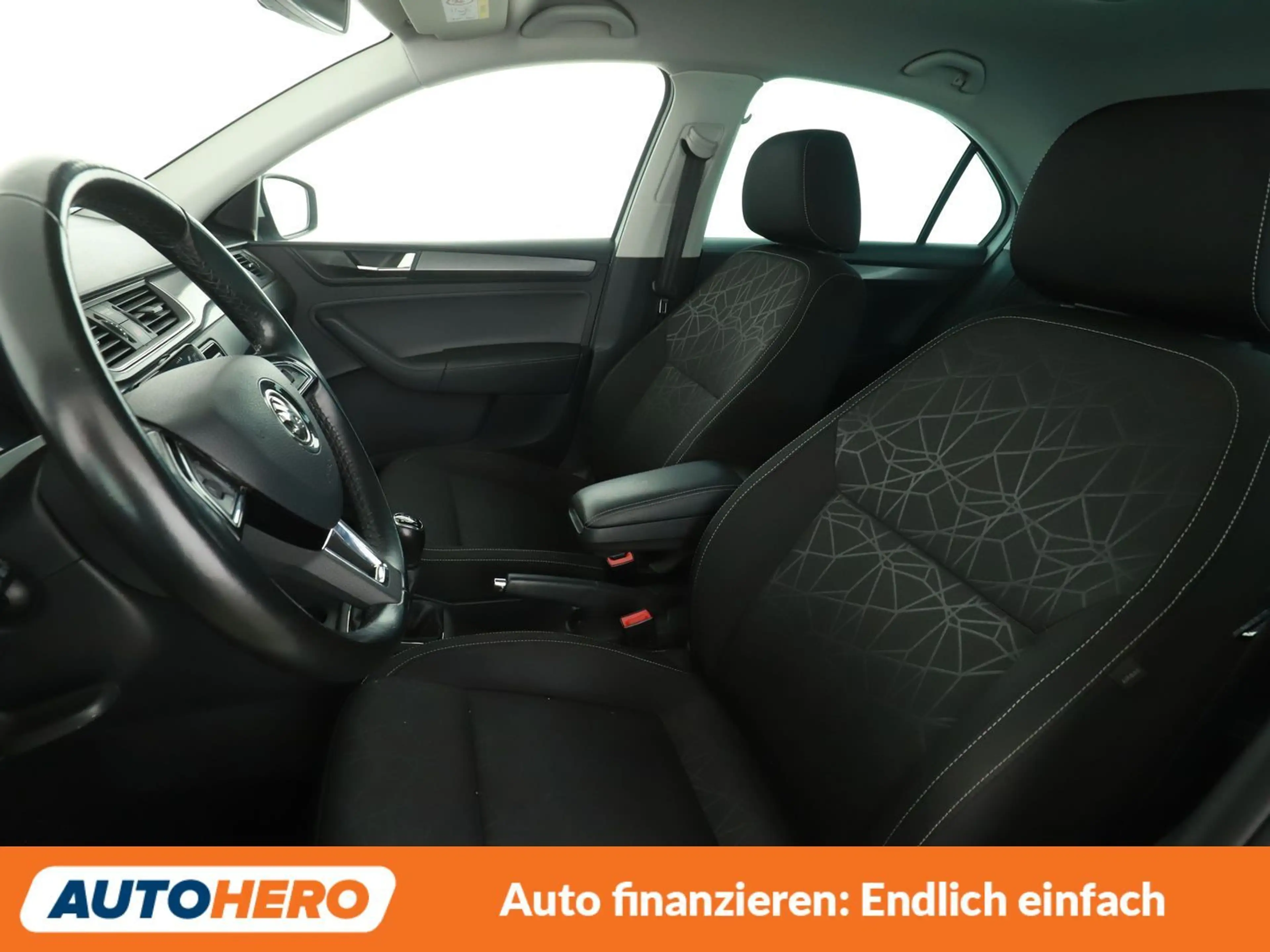 Skoda Rapid/Spaceback 1.0 TSI Clever*PDC*SHZ*KLIMA*TEMPO*GARANTIE* — photo 10