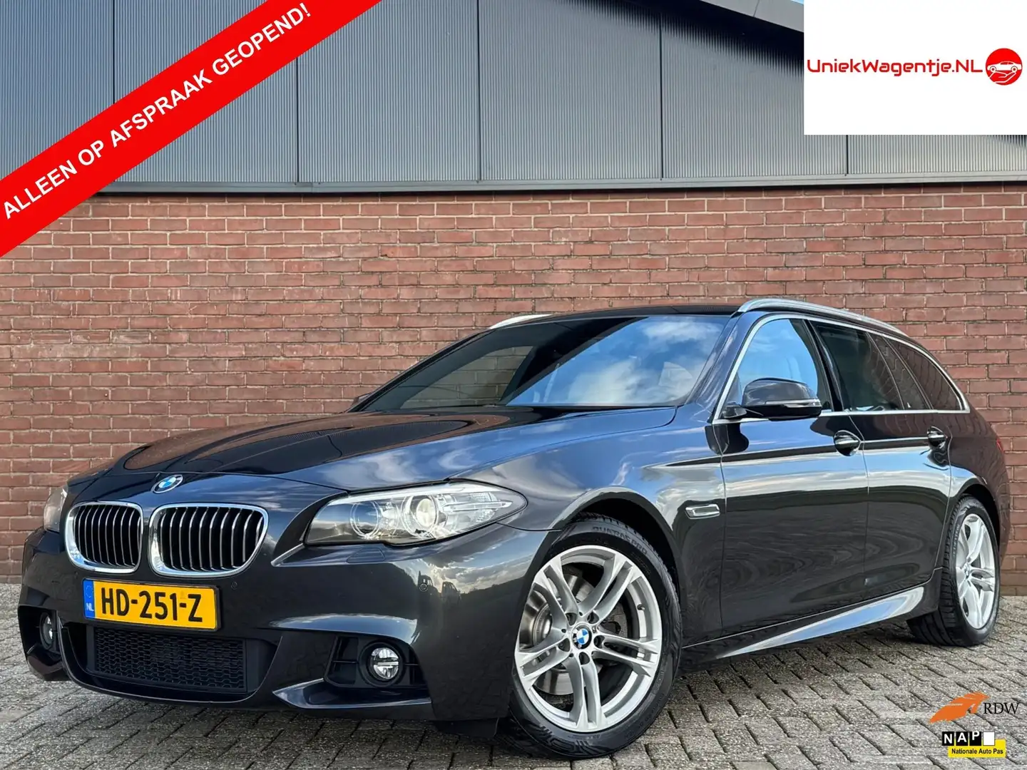 BMW 520 5-serie Touring 520i M-SPORT | NL-AUTO! | DEALER O Gris - 1