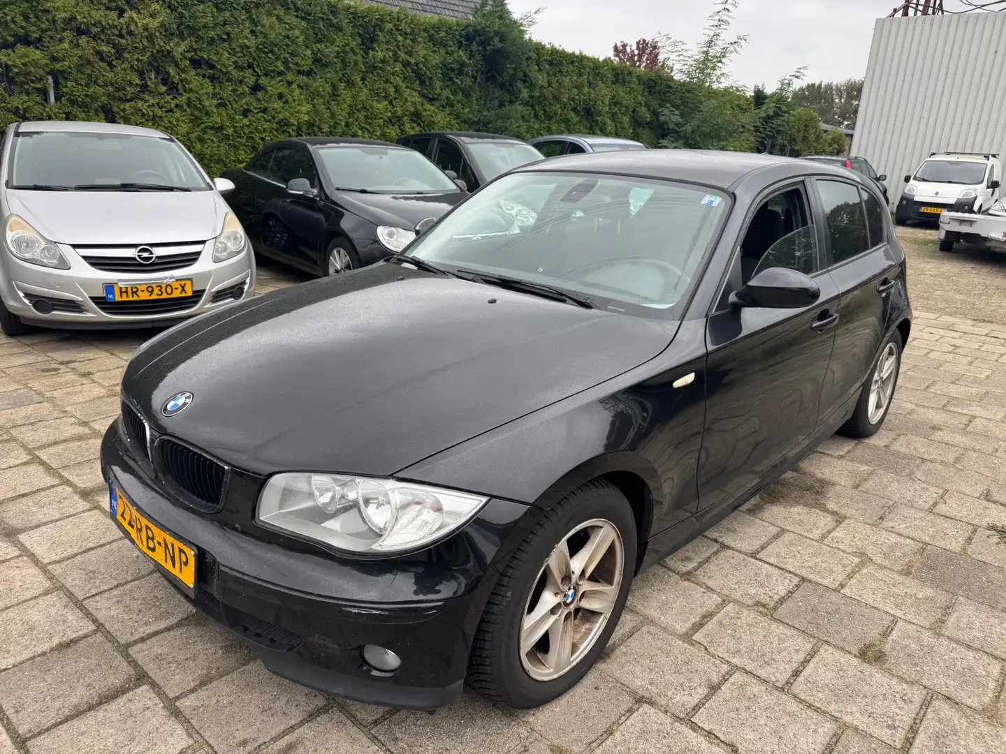 BMW 118 1-serie 118i High Executive APK CRUISE AIRCO INRUI Zwart - 2