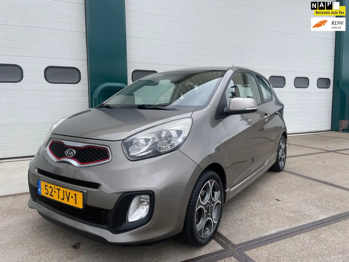 Kia Picanto 1.2 CVVT Comfort Pack Grau - 1