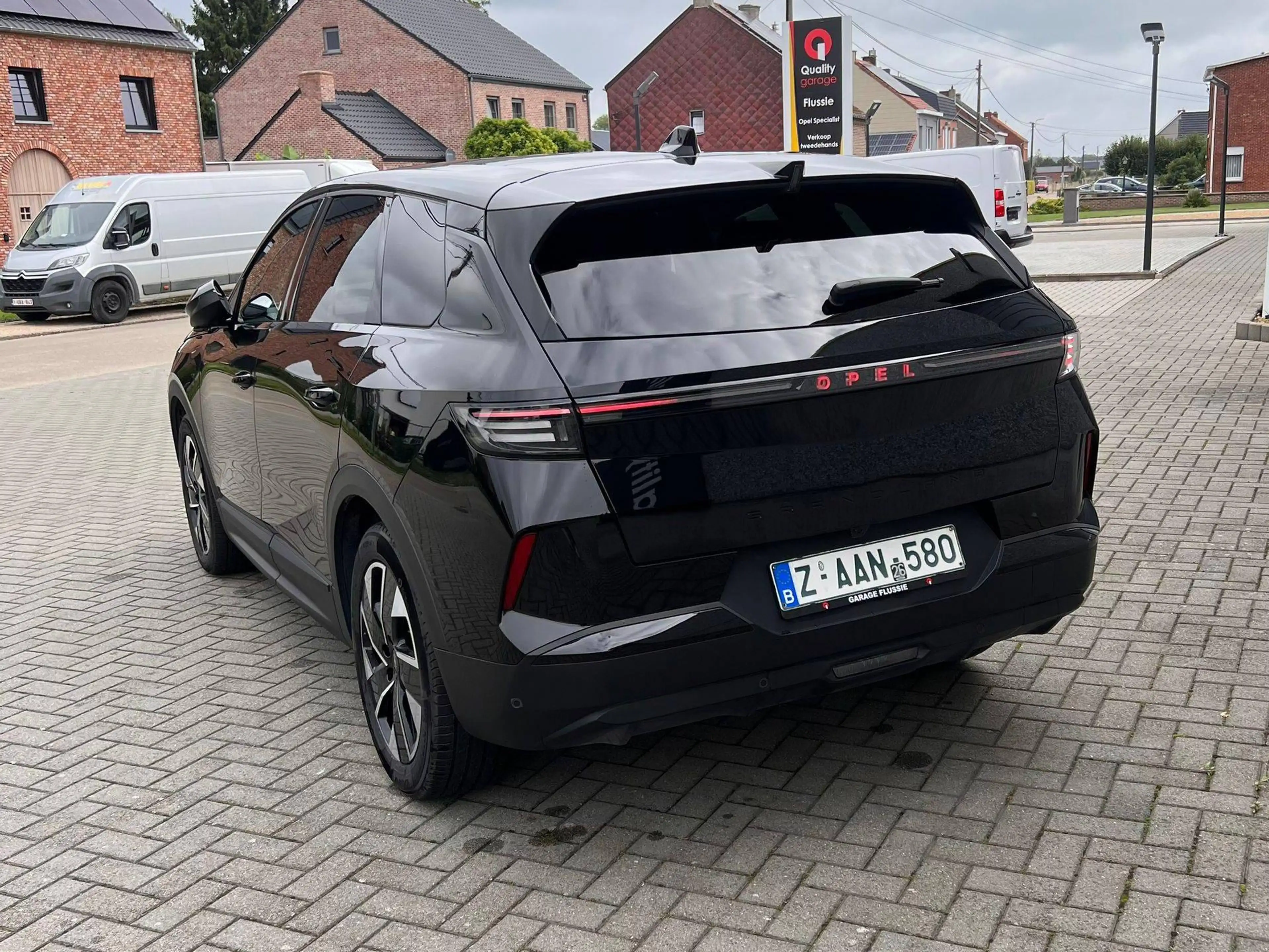 Opel Grandland GS Hybrid 145 — photo 5