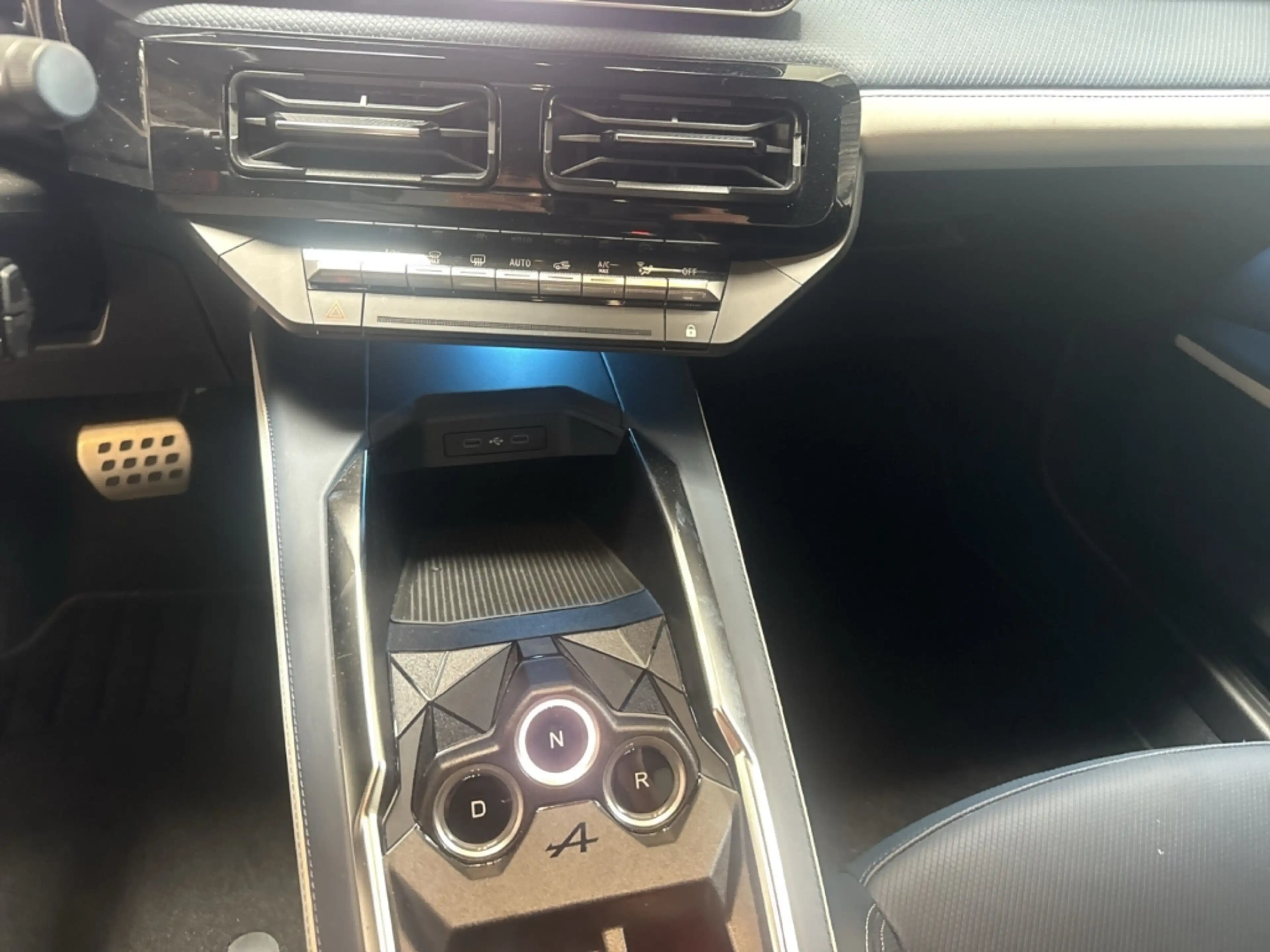 Renault R 5 Electric 150 Comfort Range Iconic Five — photo 9