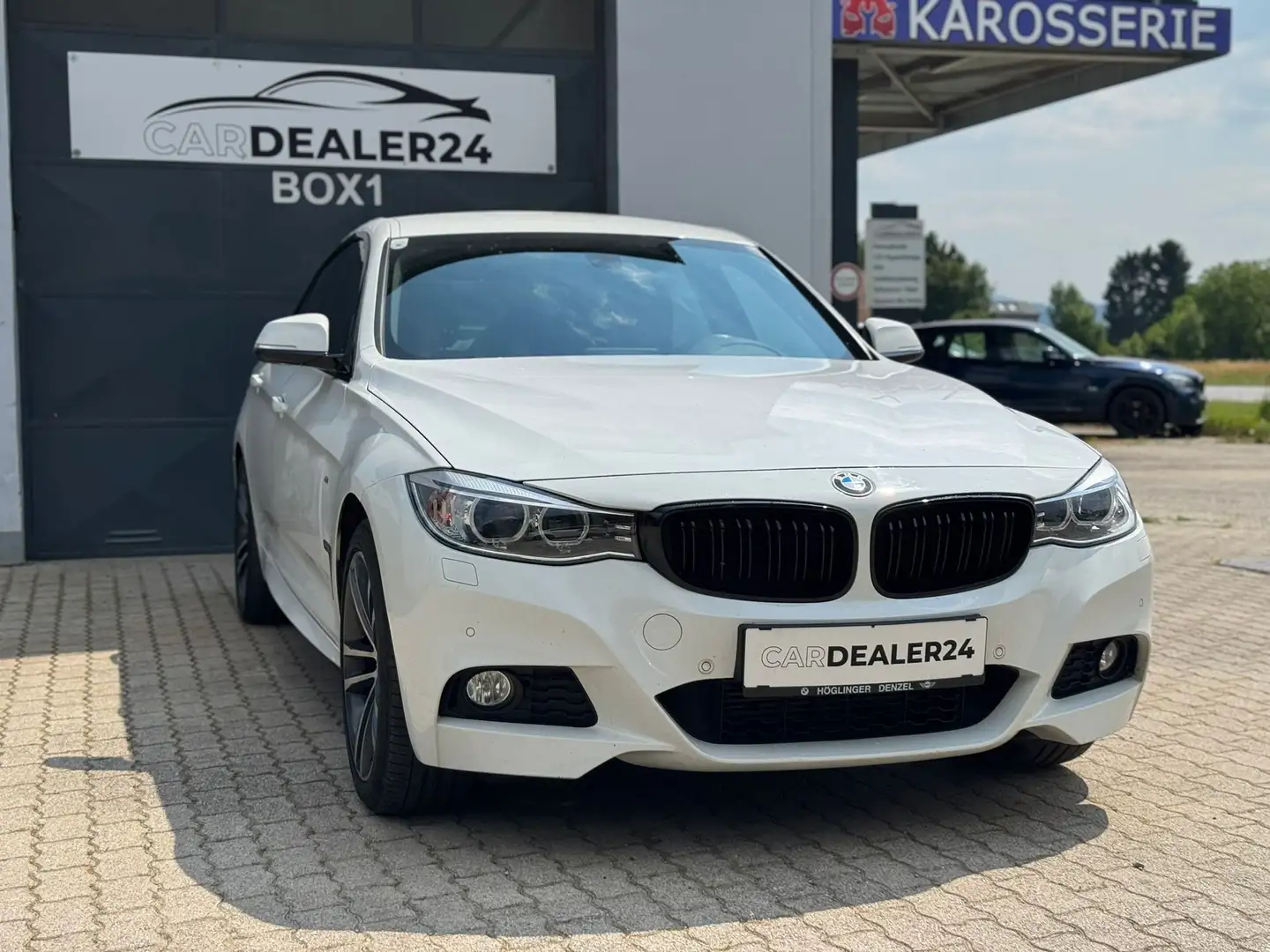 BMW 320 320d xDrive Gran Turismo M-Paket Aut. Weiß - 2