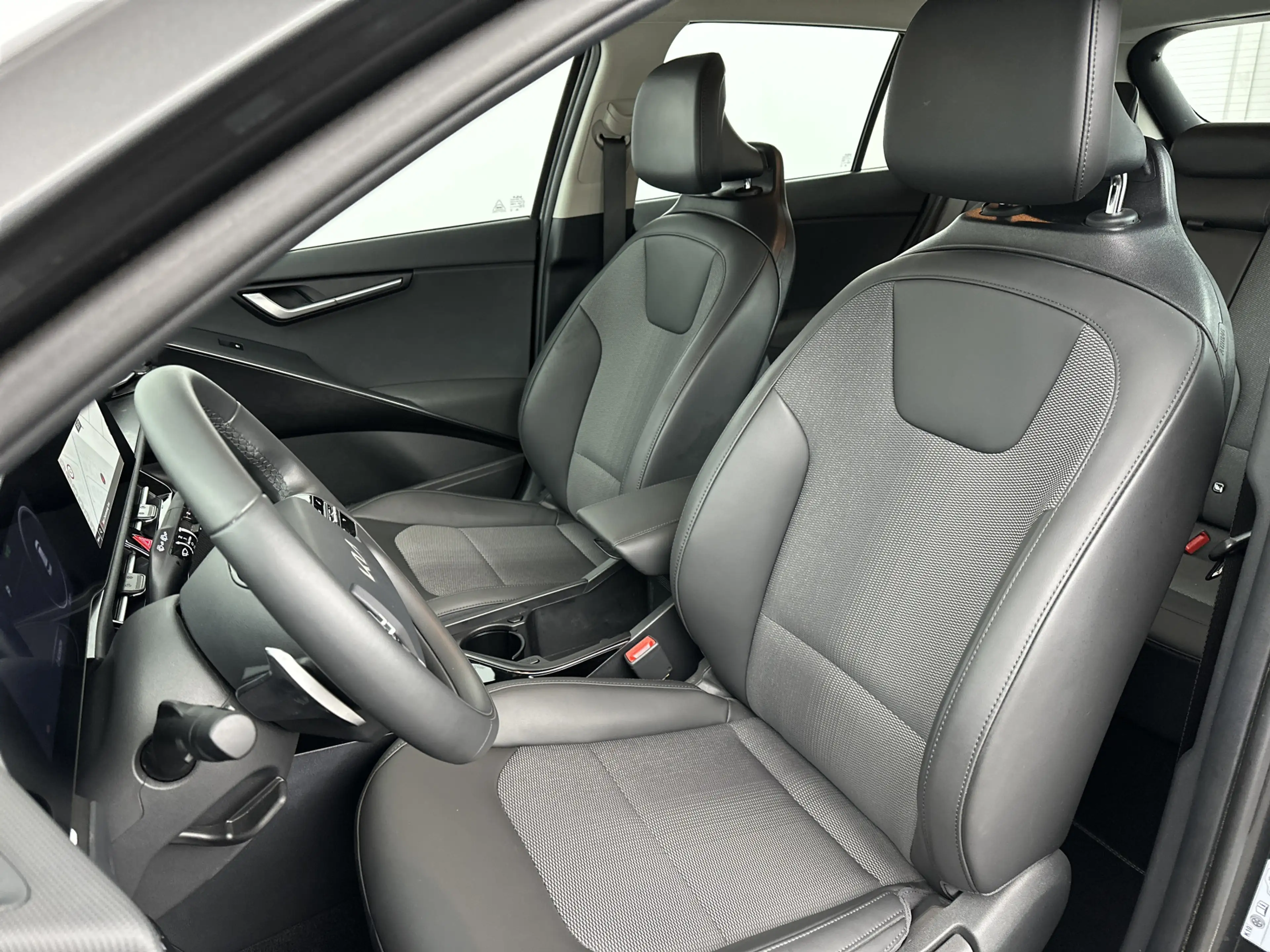 Kia Niro 1.6 GDi Hybrid DynamicLine | licht metalen wielen — photo 9