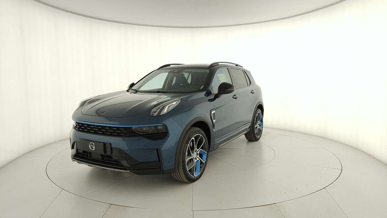 Lynk & Co 01 1.5 td phev