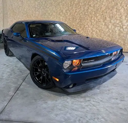 Dodge Challenger R-T V8 HEMI 5.7l 380ch BVA Superbe état Echappement à clapet Jantes SRT Garantie 6 mois