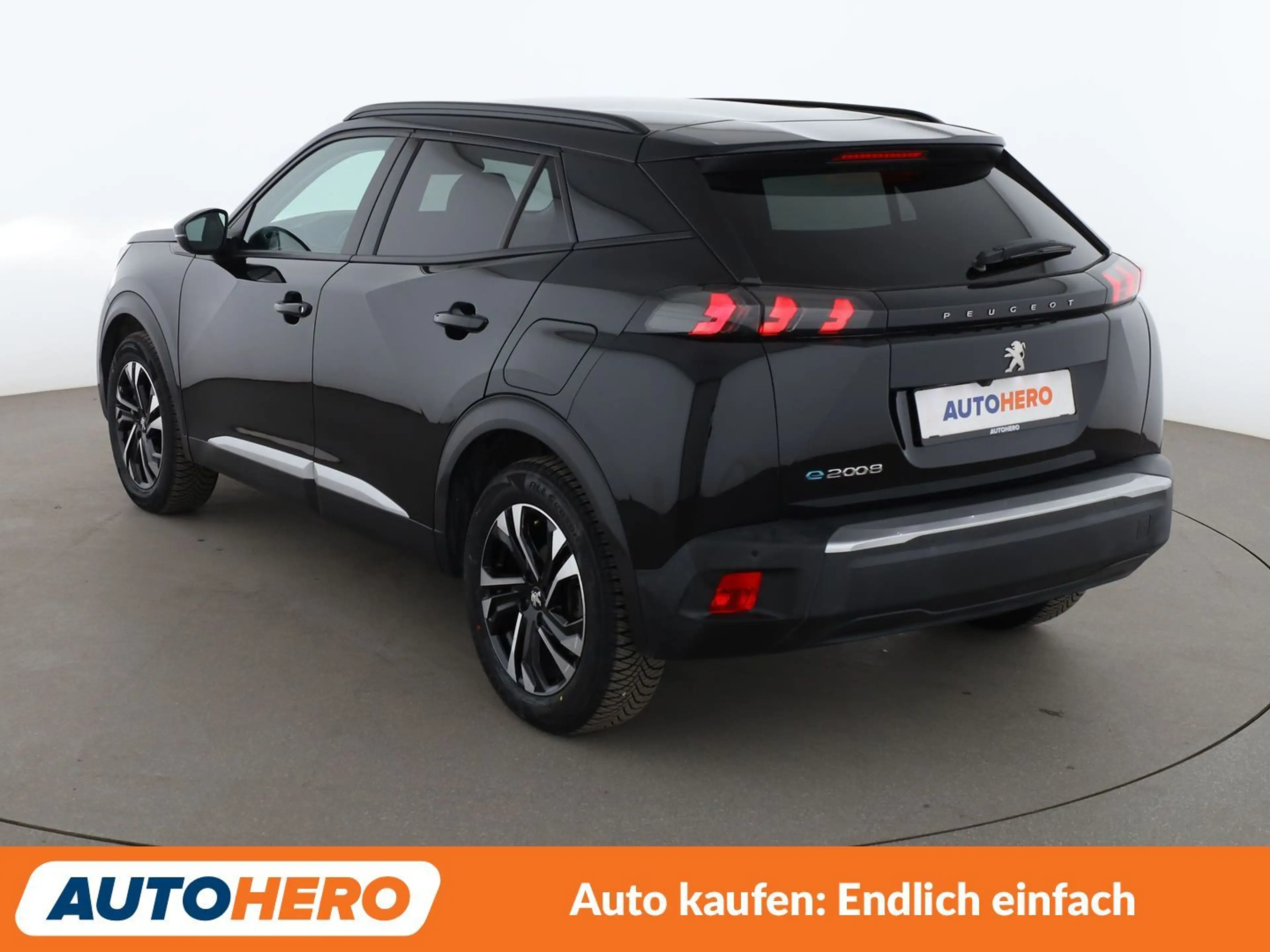 Peugeot e-2008 electric drive 100 kW Allure Pack *VC*TEMPO*CAM* — photo 4