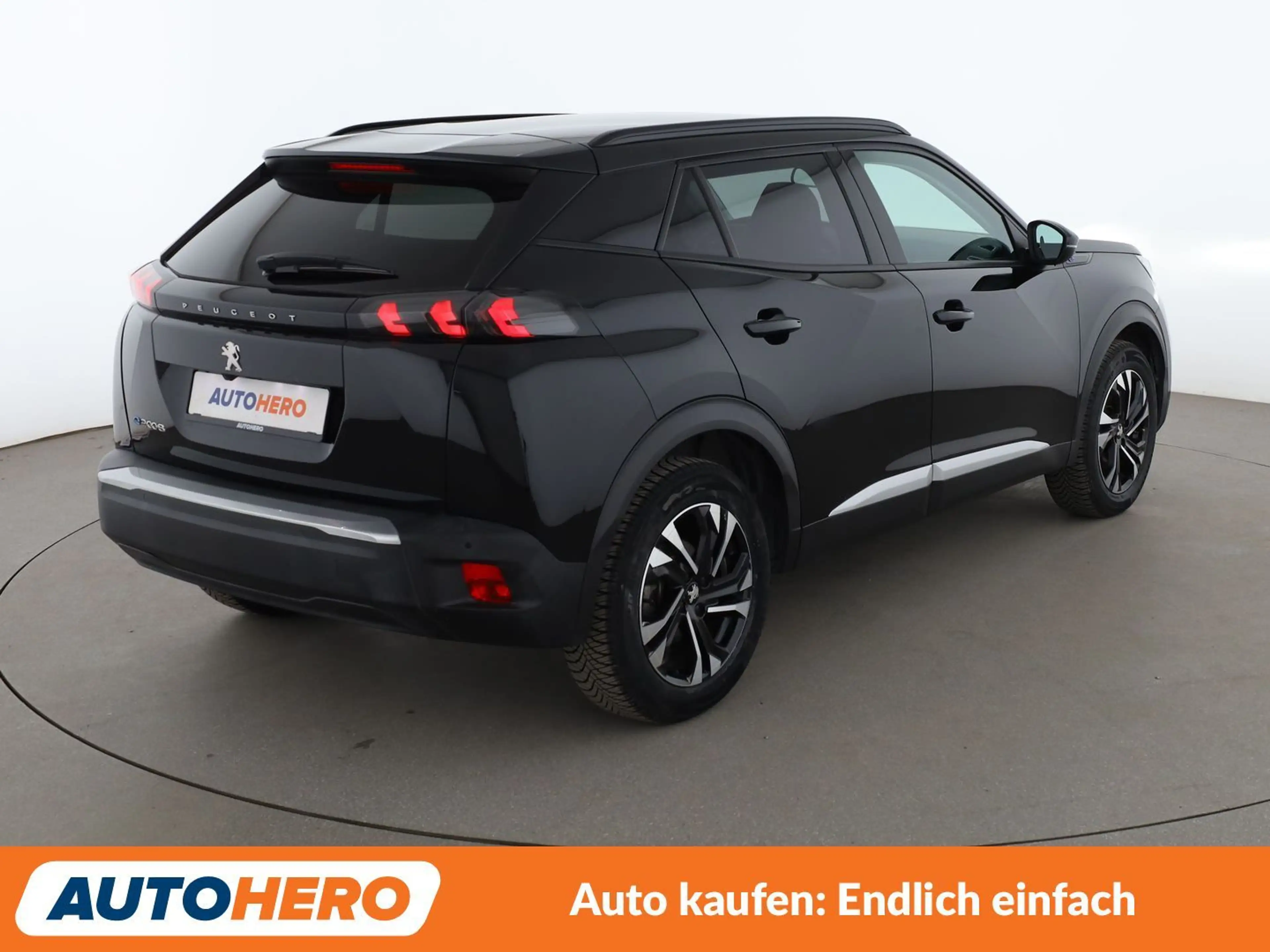 Peugeot e-2008 electric drive 100 kW Allure Pack *VC*TEMPO*CAM* — photo 6