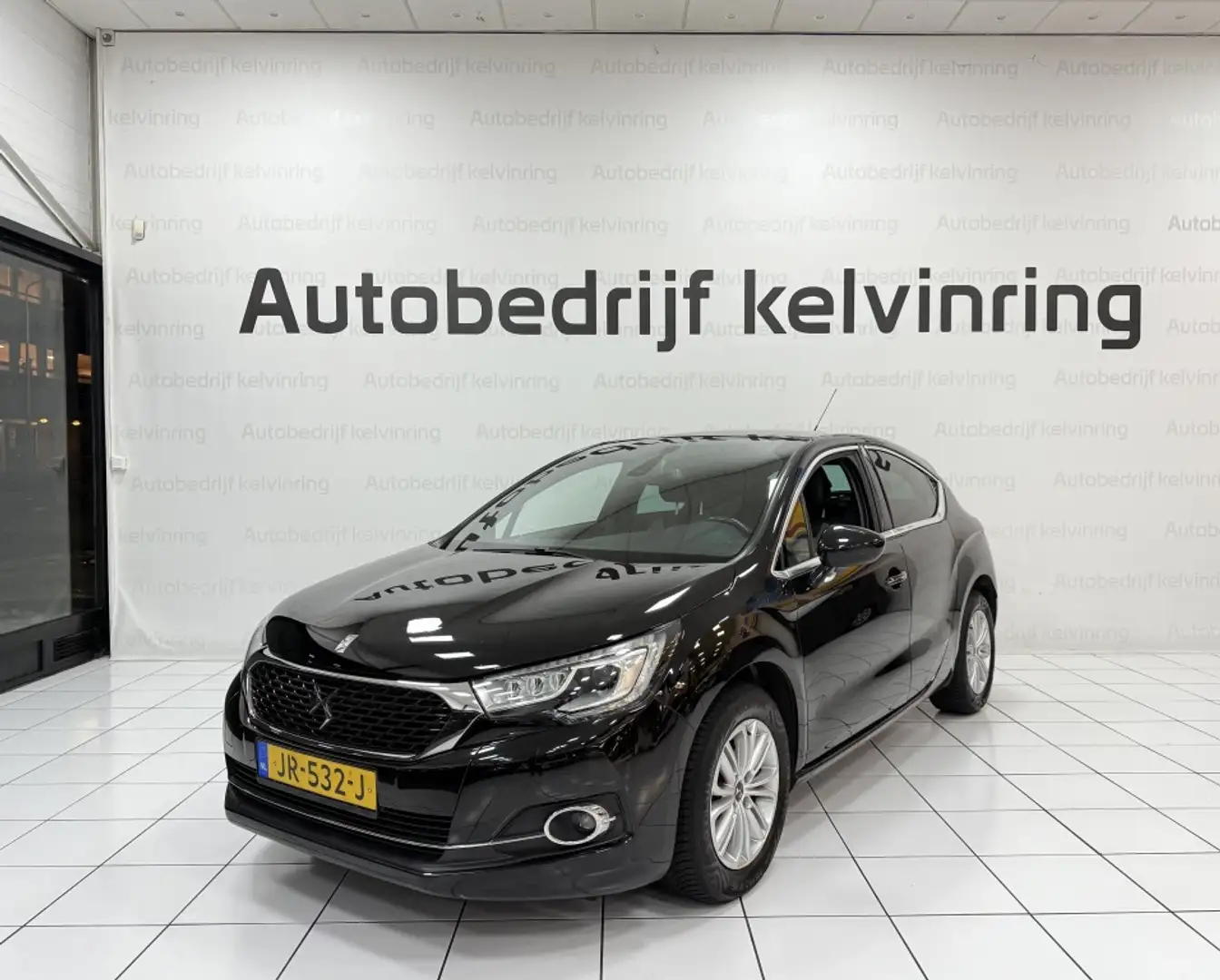 DS Automobiles DS 4 1.2 PureTech Chic Schwarz - 2