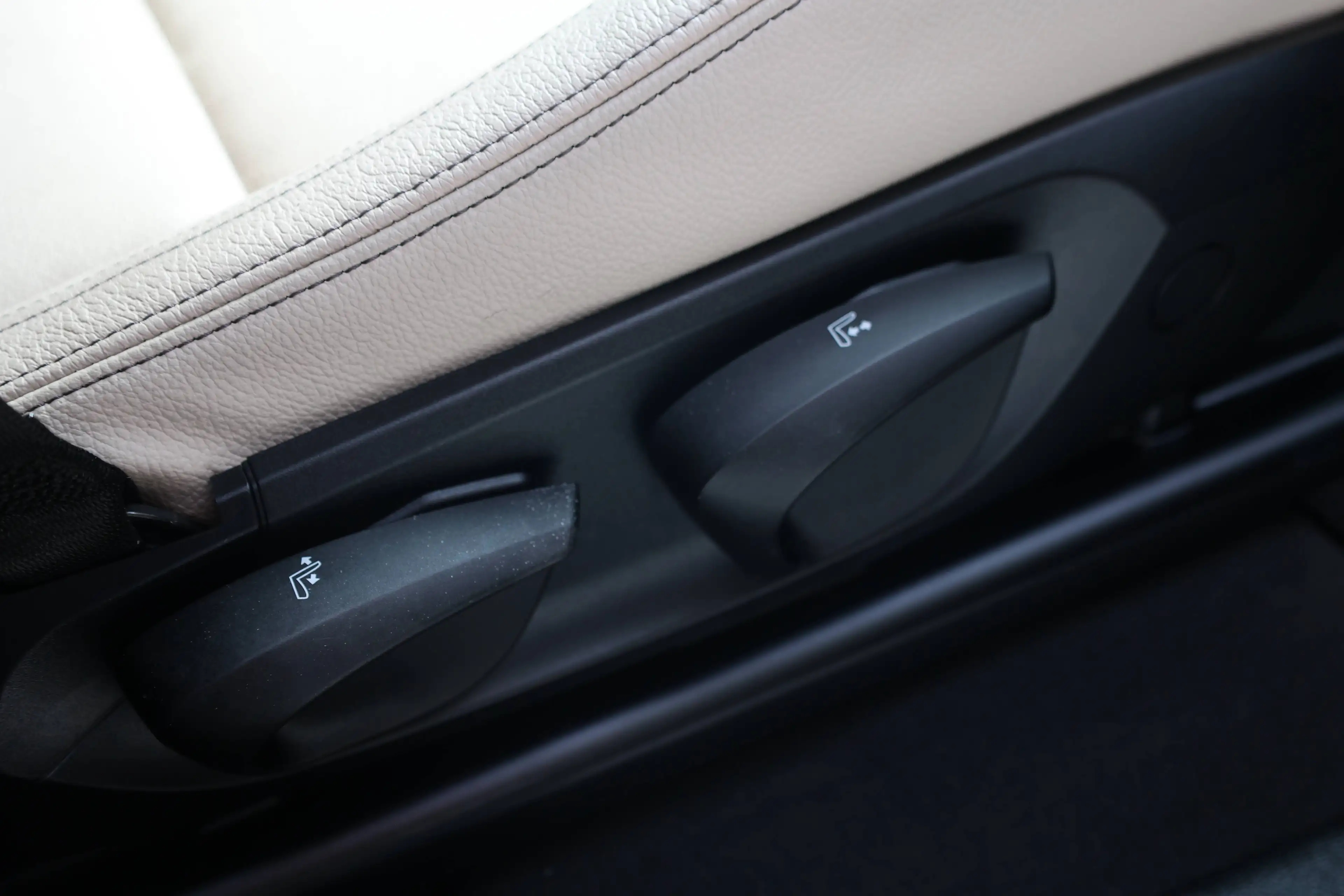 BMW X4 xDrive 20 d — photo 11