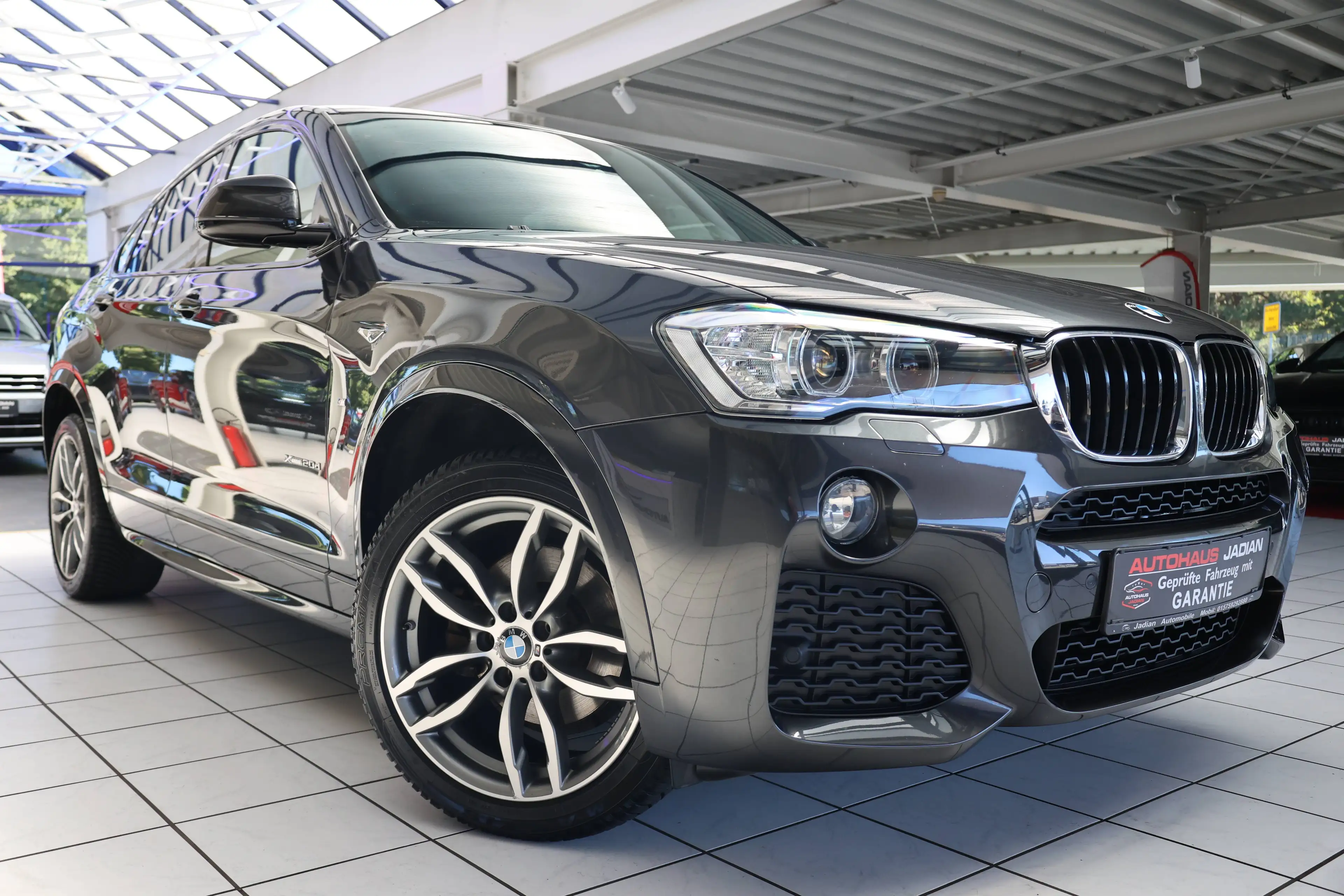 BMW X4 xDrive 20 d — photo 2