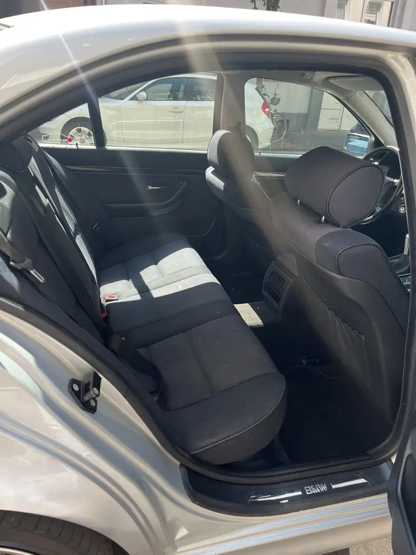 BMW 520 520i 24V - 2