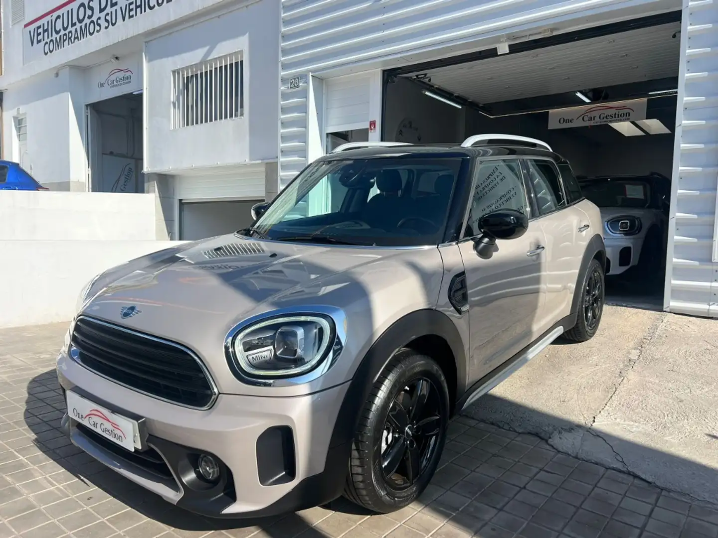 MINI Cooper Countryman AUT. Beige - 1