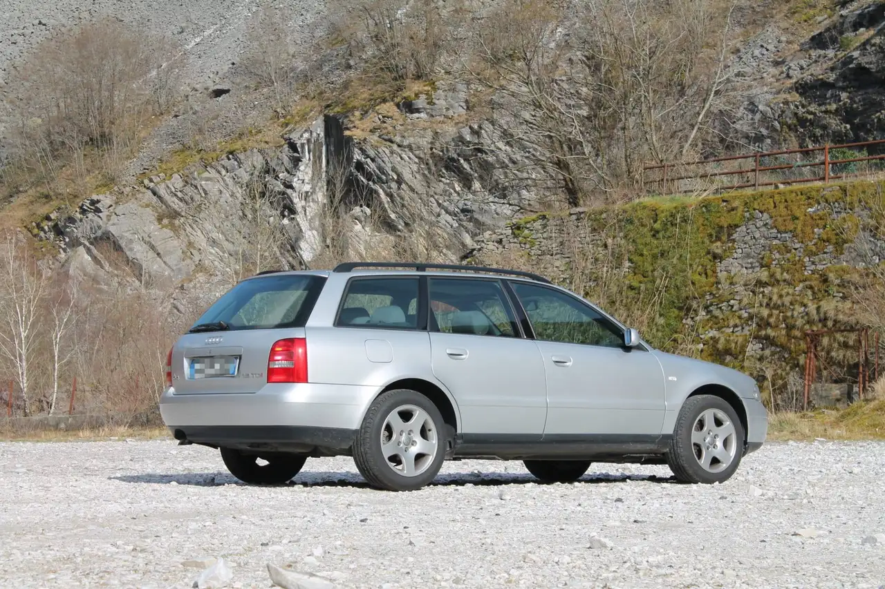 Audi A4 Avant 1.9 tdi 115cv, foto 4