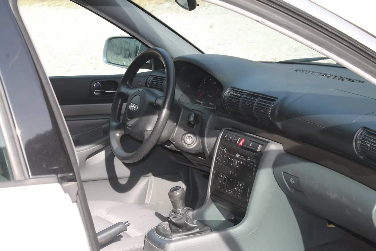 Audi A4 Avant 1.9 tdi 115cv, foto 8