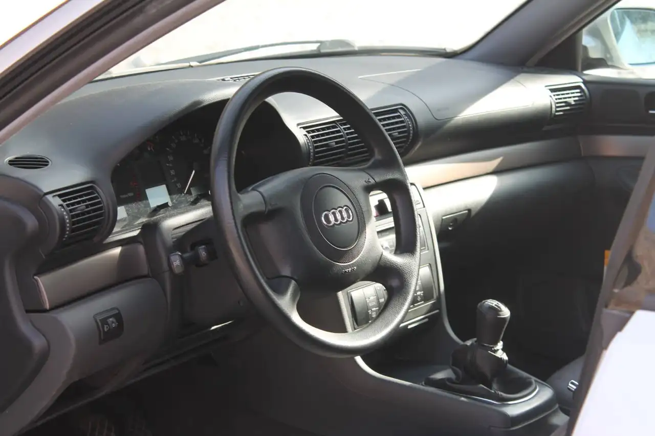 Audi A4 Avant 1.9 tdi 115cv, foto 7