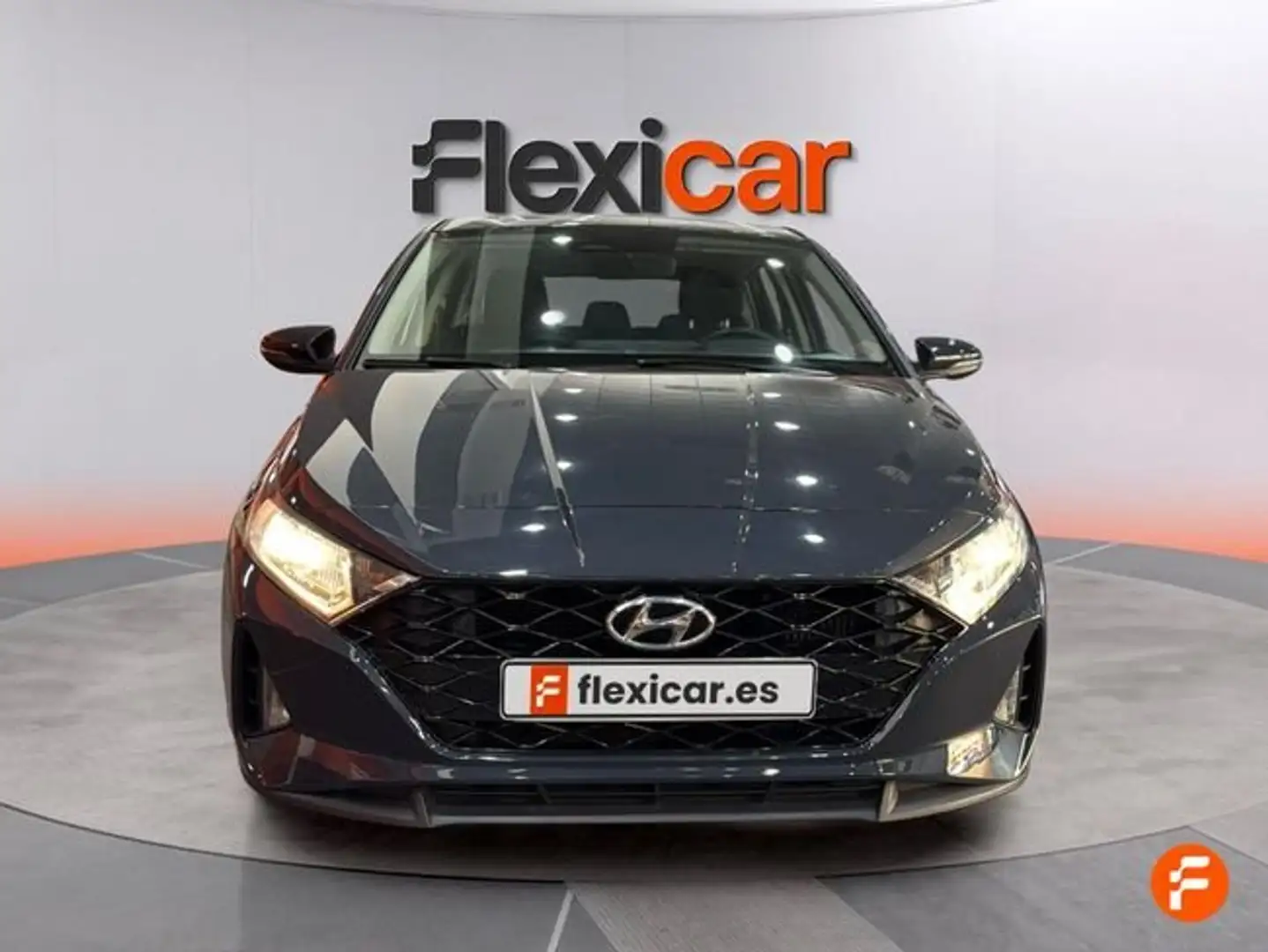 Hyundai i20 1.0 TGDI Klass 100 Gris - 2