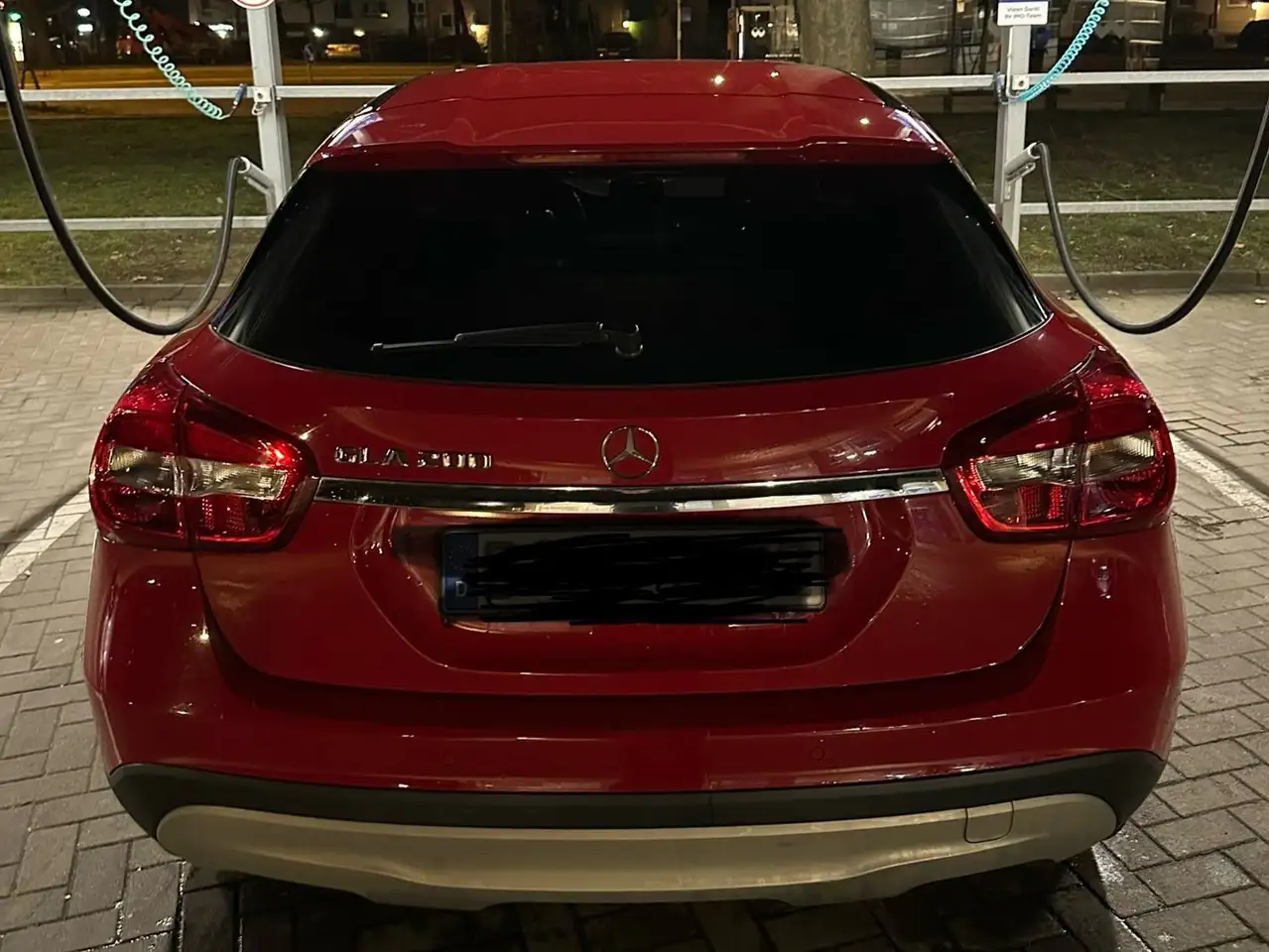 Mercedes-Benz GLA 200