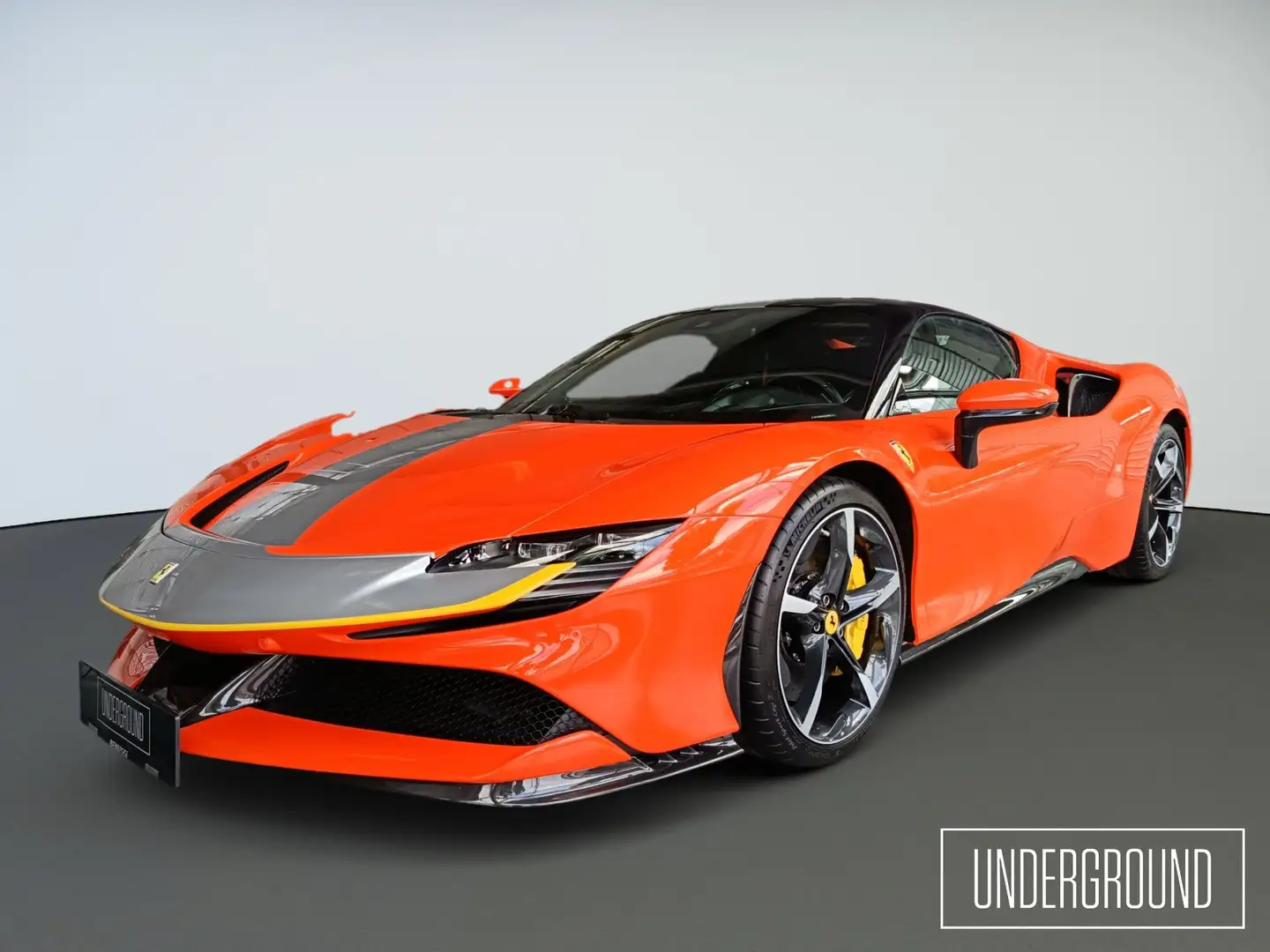 Ferrari SF90 Stradale SF90 Stradale 7,9kWh F1-DCT Orange - 1