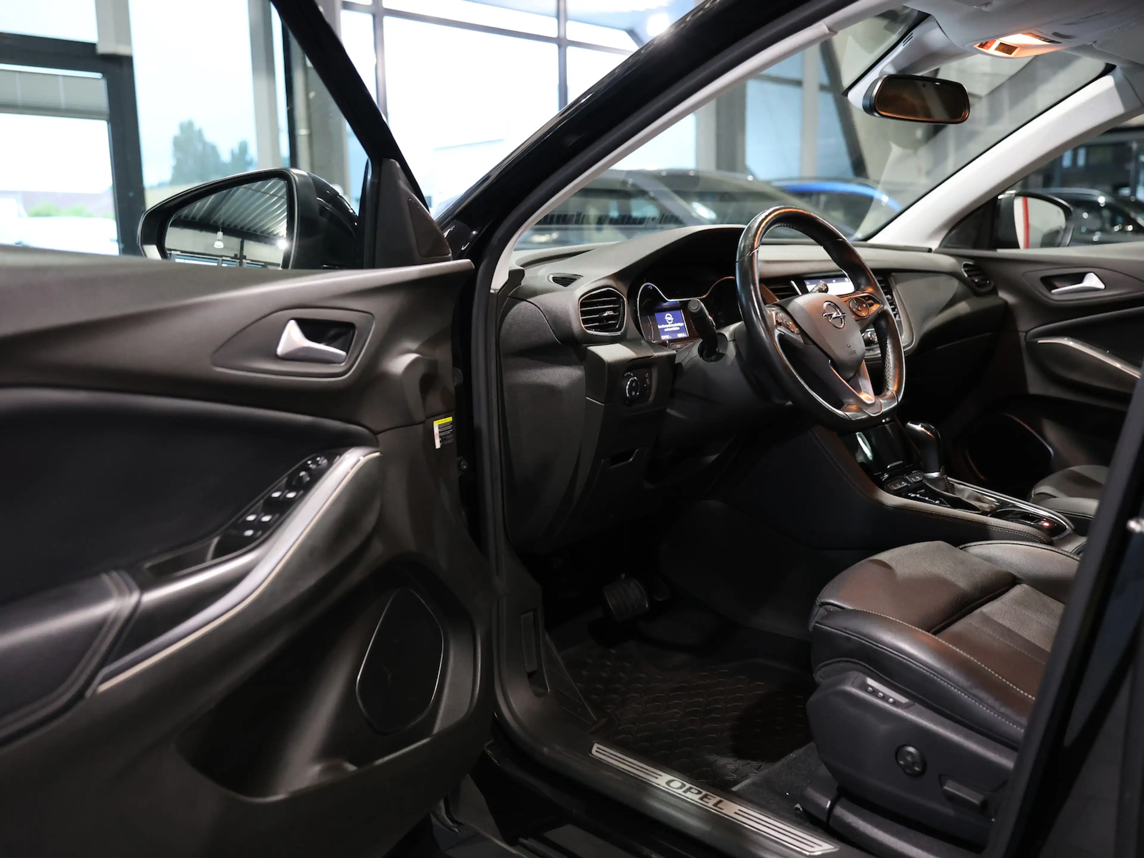 Opel Grandland 2.0 D ULTIMATE LED, LEDER+MEMORY+LUFT — photo 8
