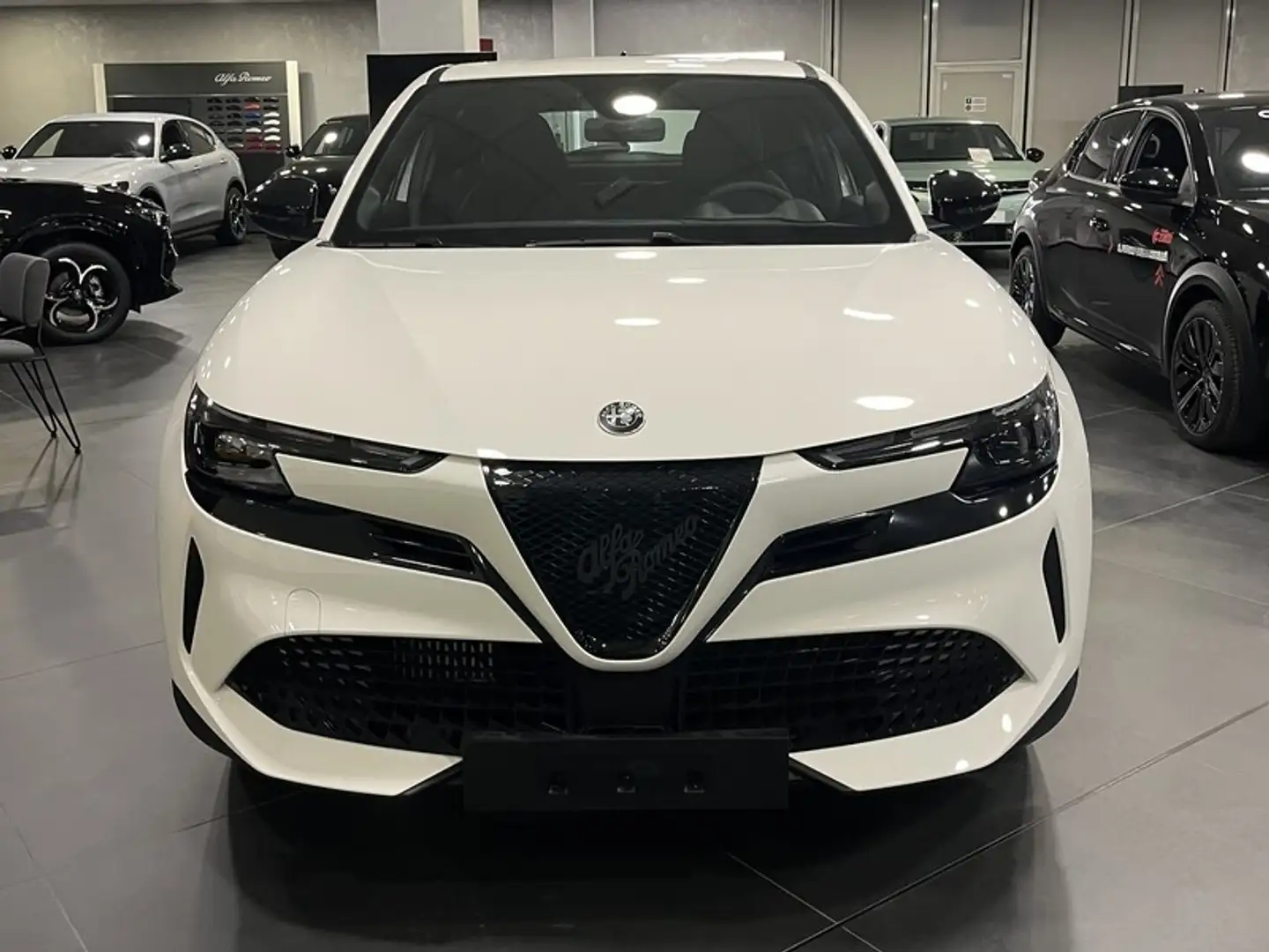 Alfa Romeo Junior 1.2 Hybrid ibrida Bianco - 2