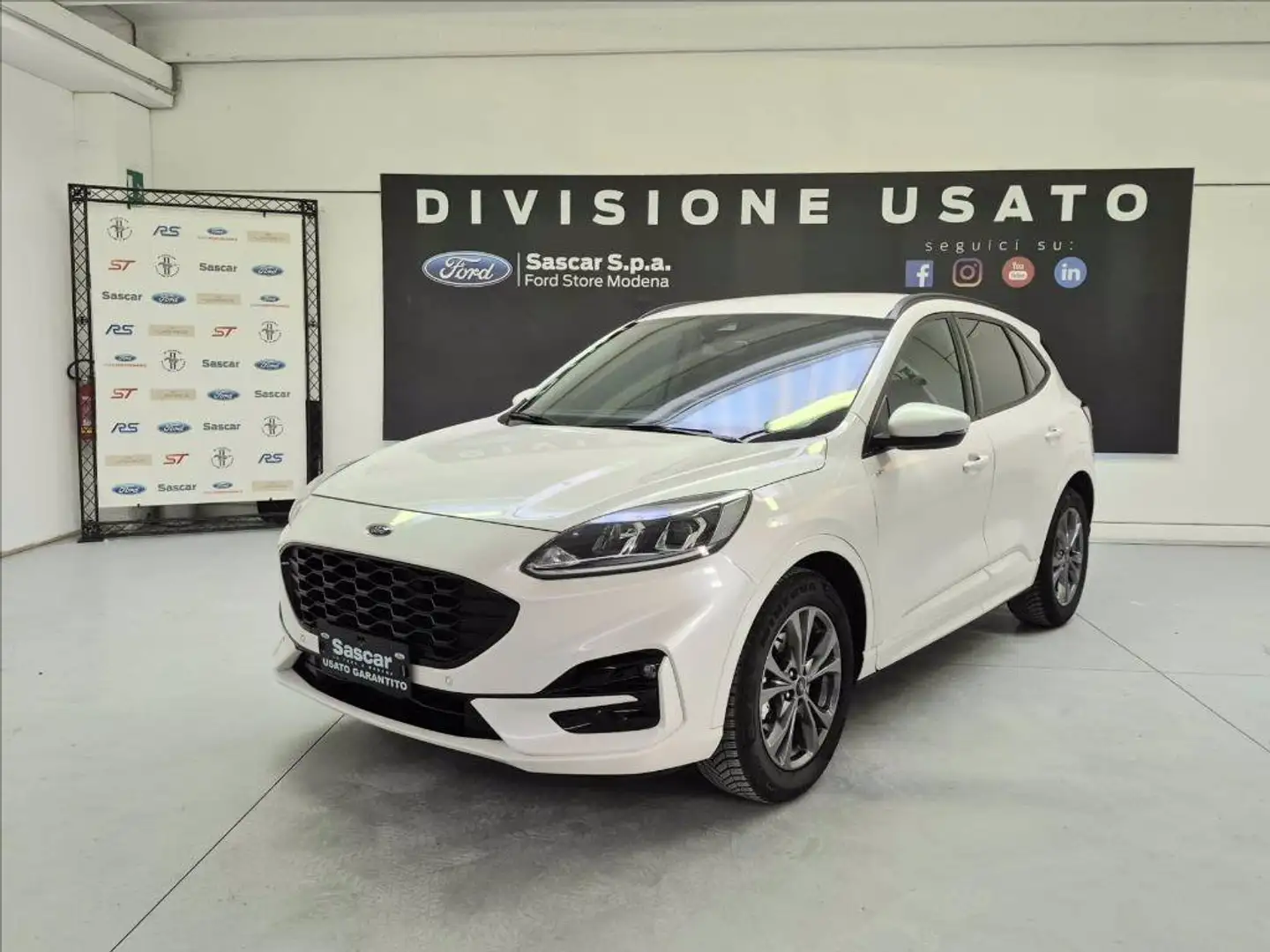 Ford Kuga 2.5 full hybrid ST-Line 2wd 190cv cvt Bianco - 1