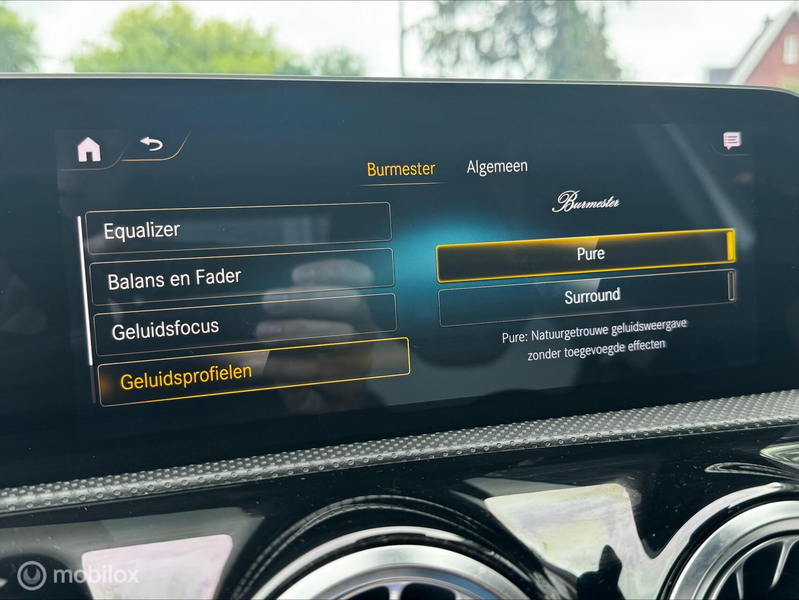 Mercedes-Benz A 250 Premium Plus — photo 8