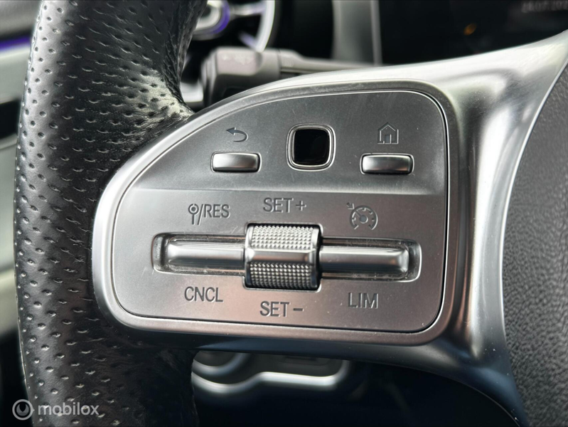 Mercedes-Benz A 250 Premium Plus — photo 10
