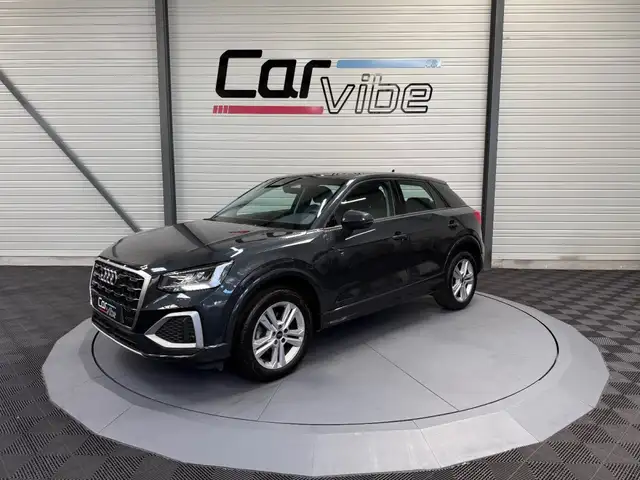 Audi Q2 view 8