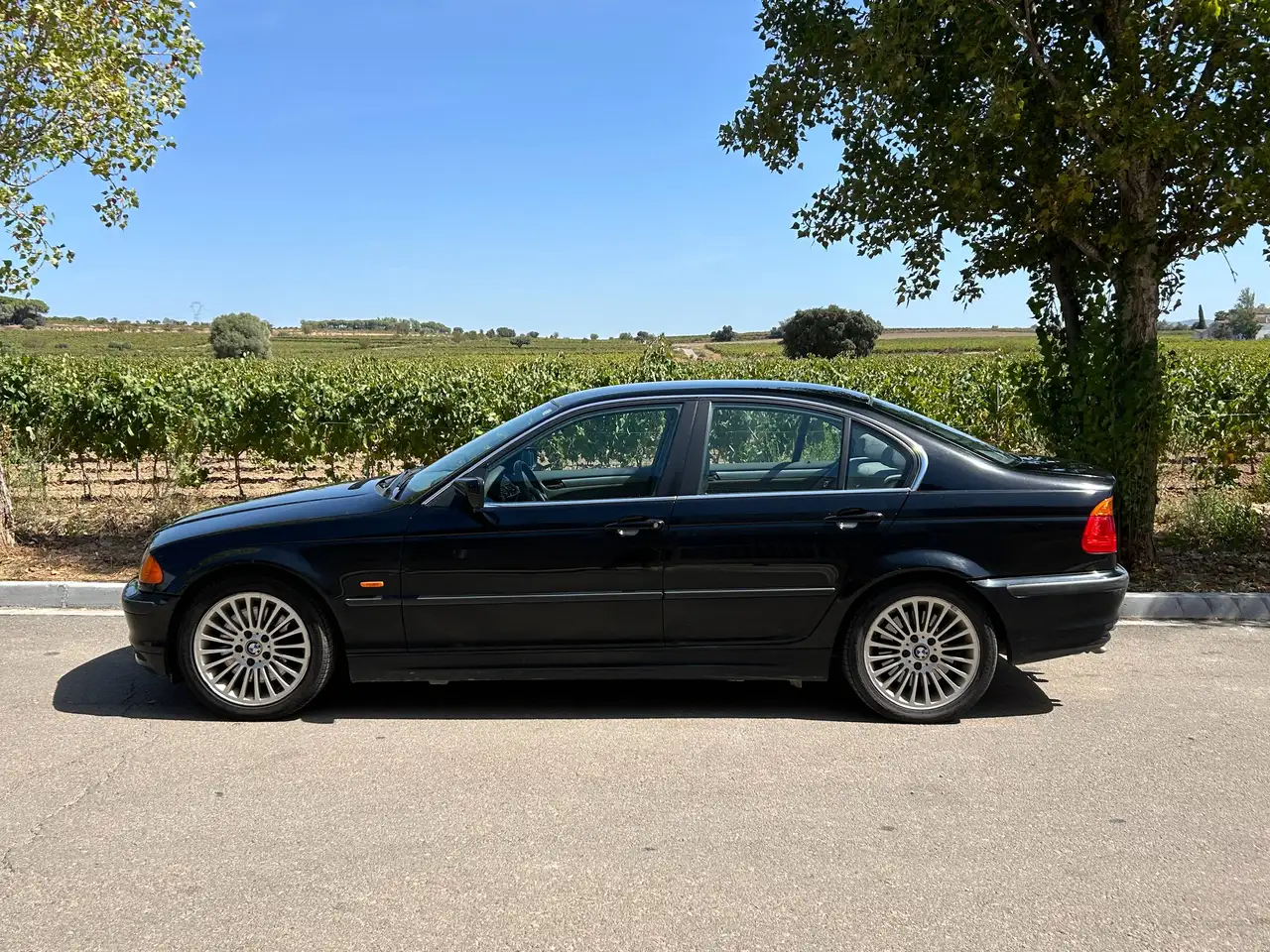 BMW 330d Touring, foto 2